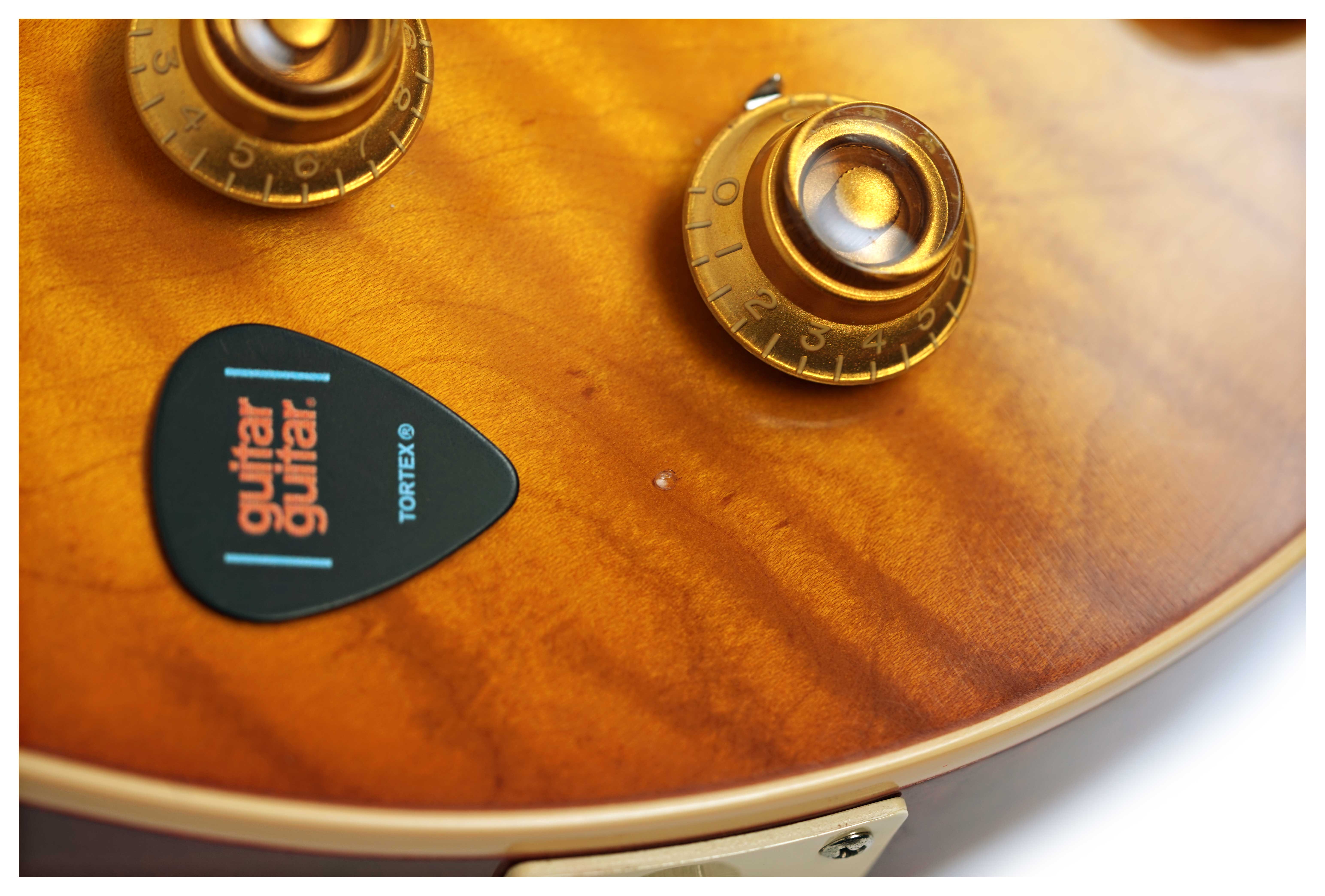 GUITARGUITAR Gibson Custom Shop 59 Les Paul Standard Made 2 Measure Hand Selected Top Dark Butterscotch Burst VOS (Ex-Demo) #93461