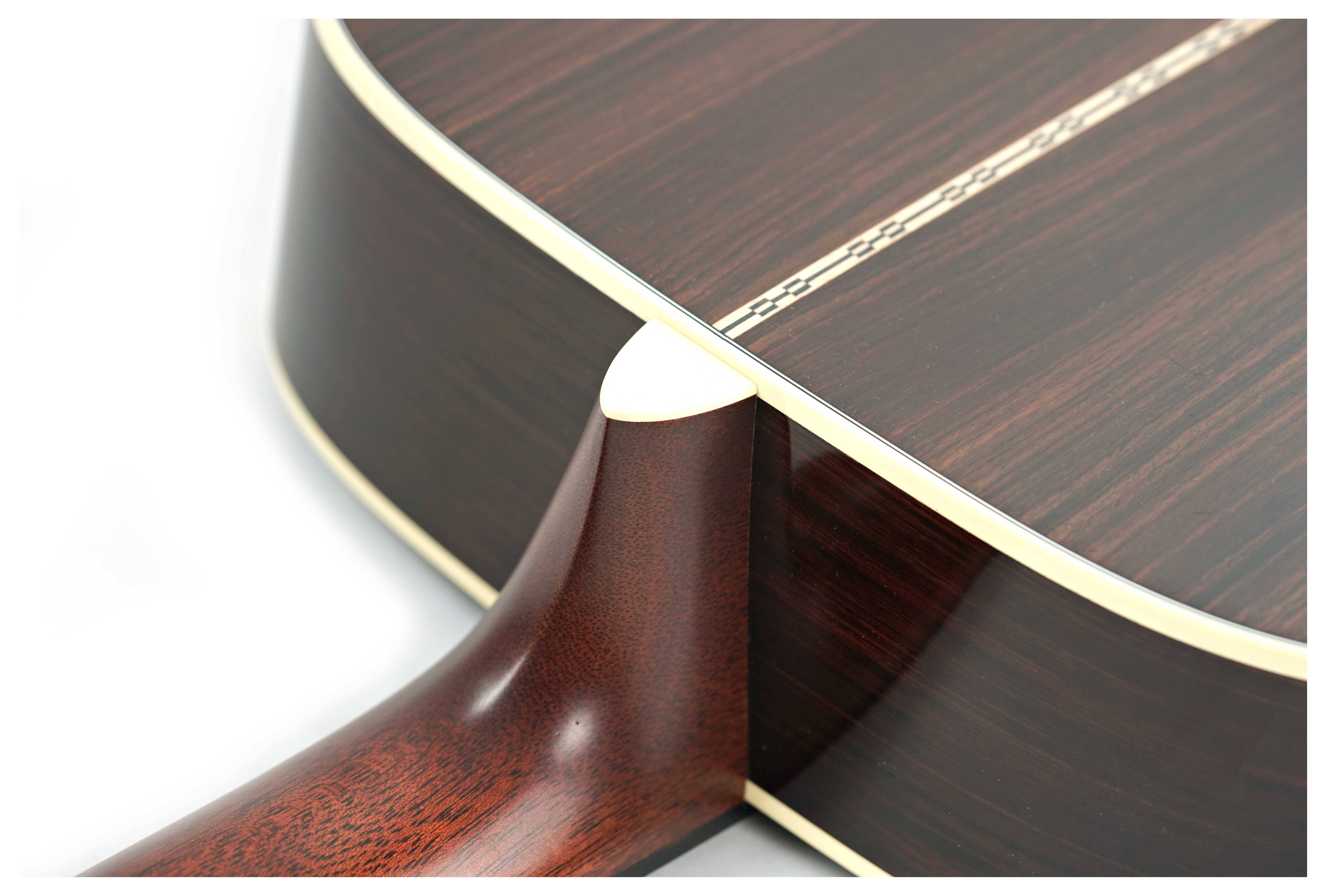 GUITARGUITAR Martin Standard Series OM-28 Sunburst