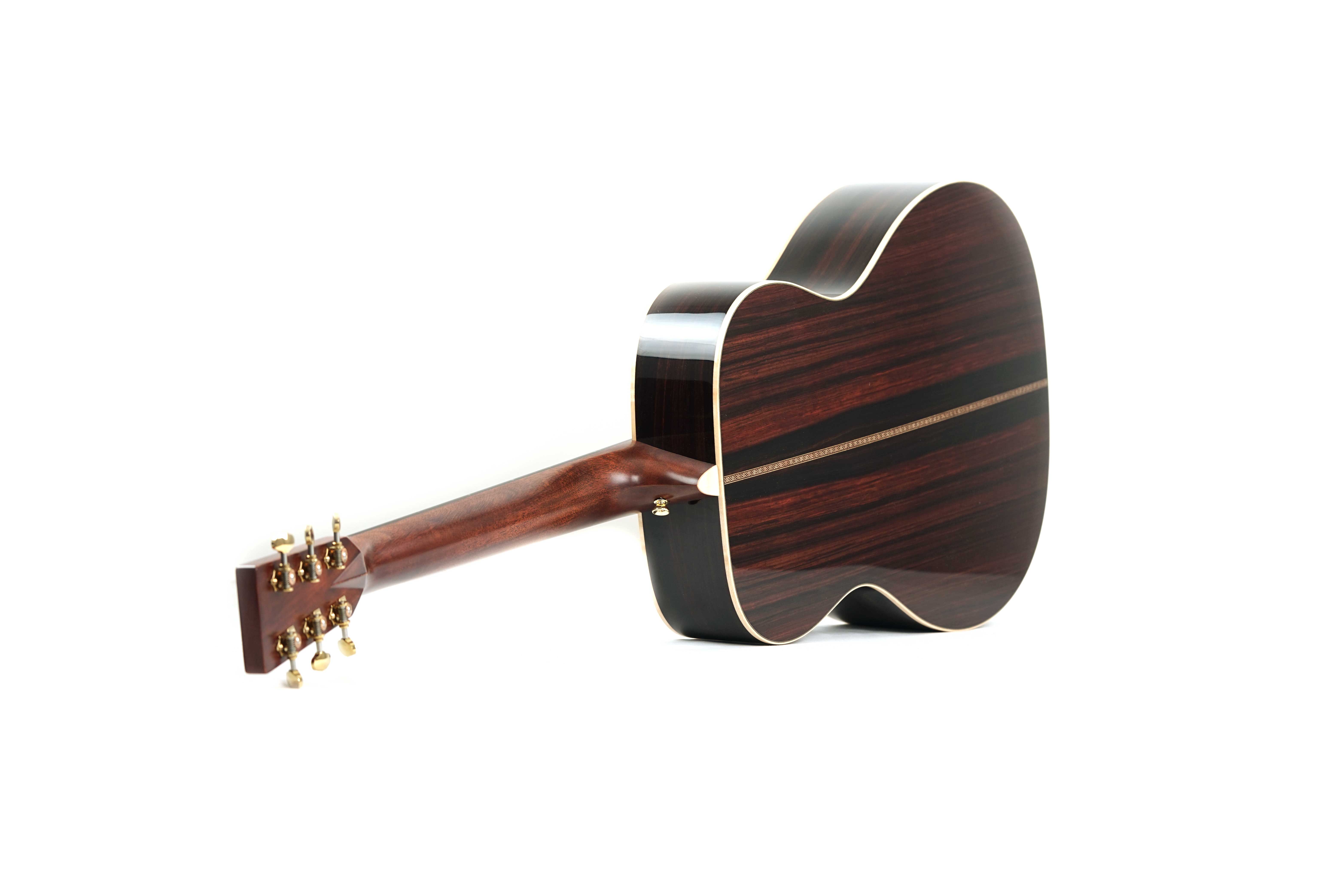 GUITARGUITAR Martin OM28E Modern Deluxe