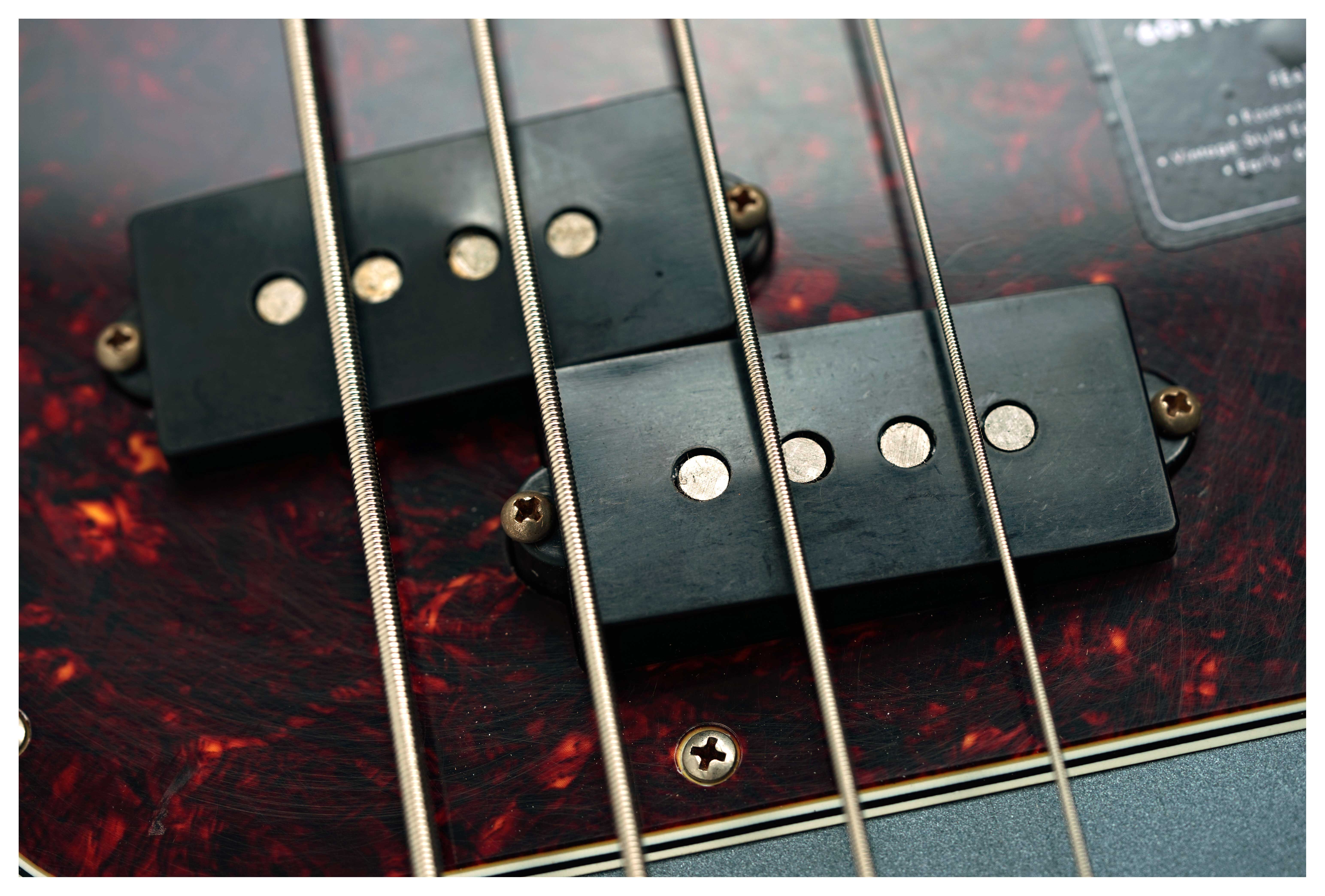 GUITARGUITAR Fender Limited Edition Vintera II Road Worn '60s Precision Bass Rosewood Fingerboard Charcoal Frost Metallic #MX25138294
