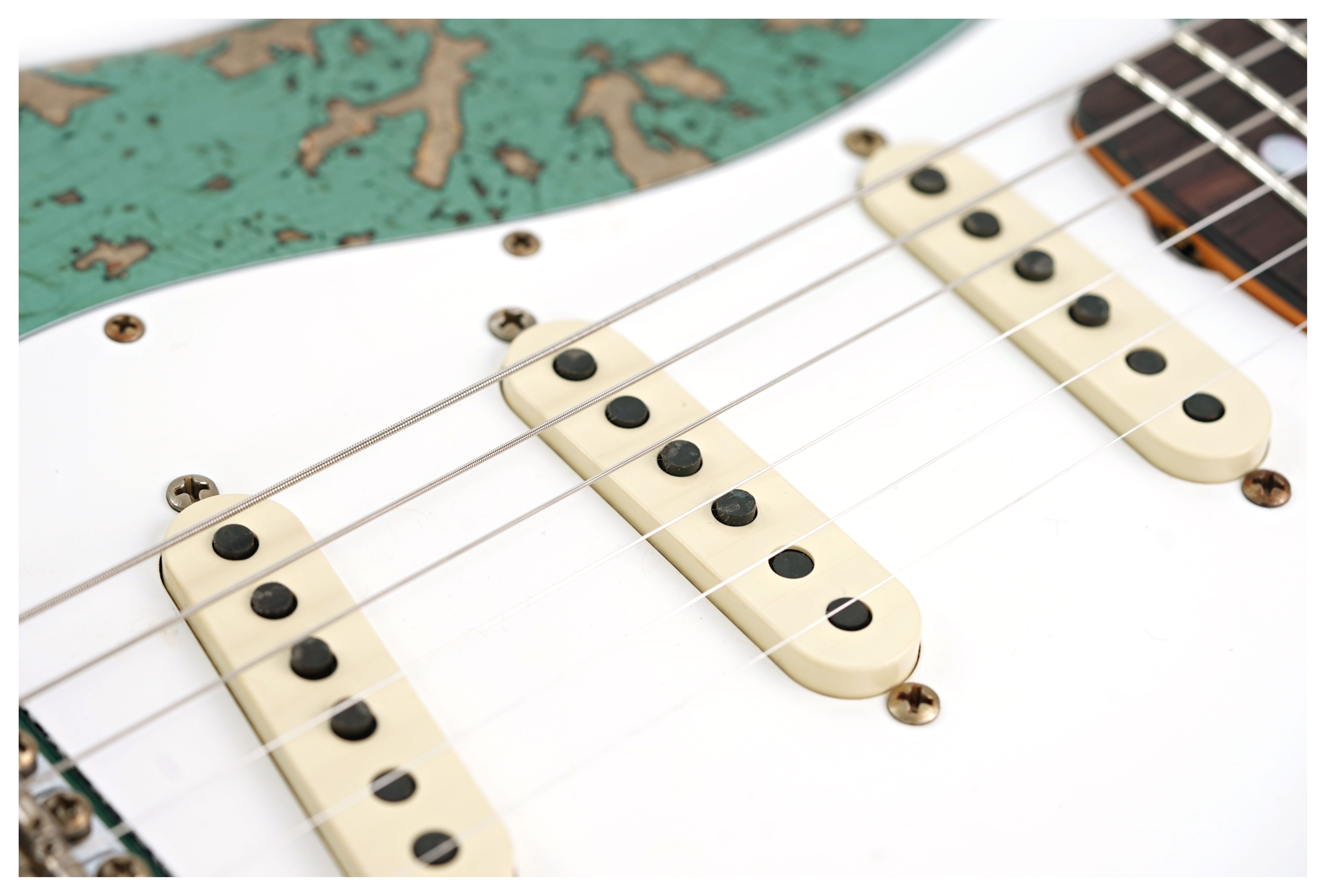 GUITARGUITAR Fender Custom Shop 1965 Stratocaster Super Heavy Relic Super Faded Aged Sherwood Green Metallic over 3-Color Sunburst #CZ586962