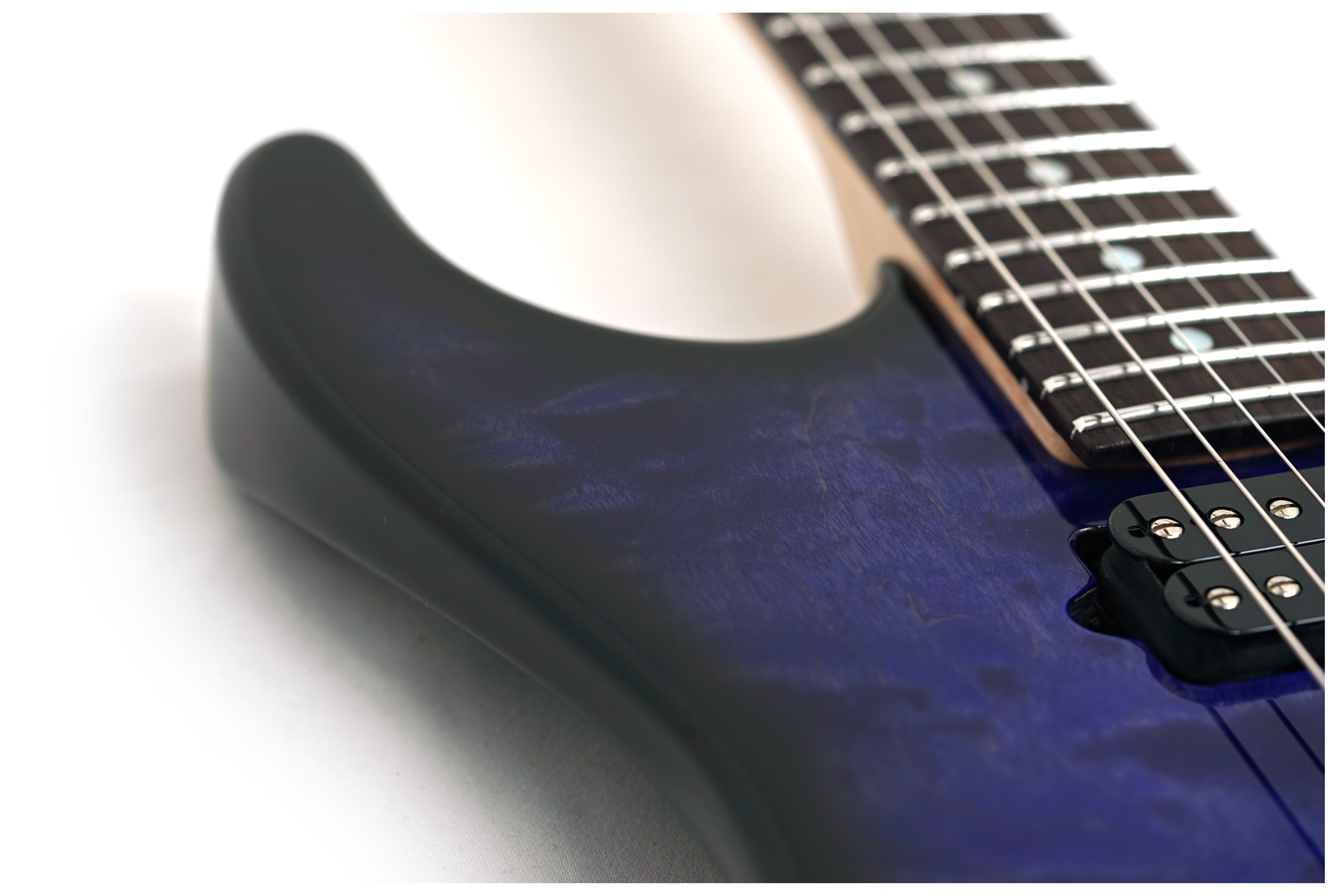 GUITARGUITAR Suhr Limited Edition Standard Thin Burst Quilt Trans Purple #90131