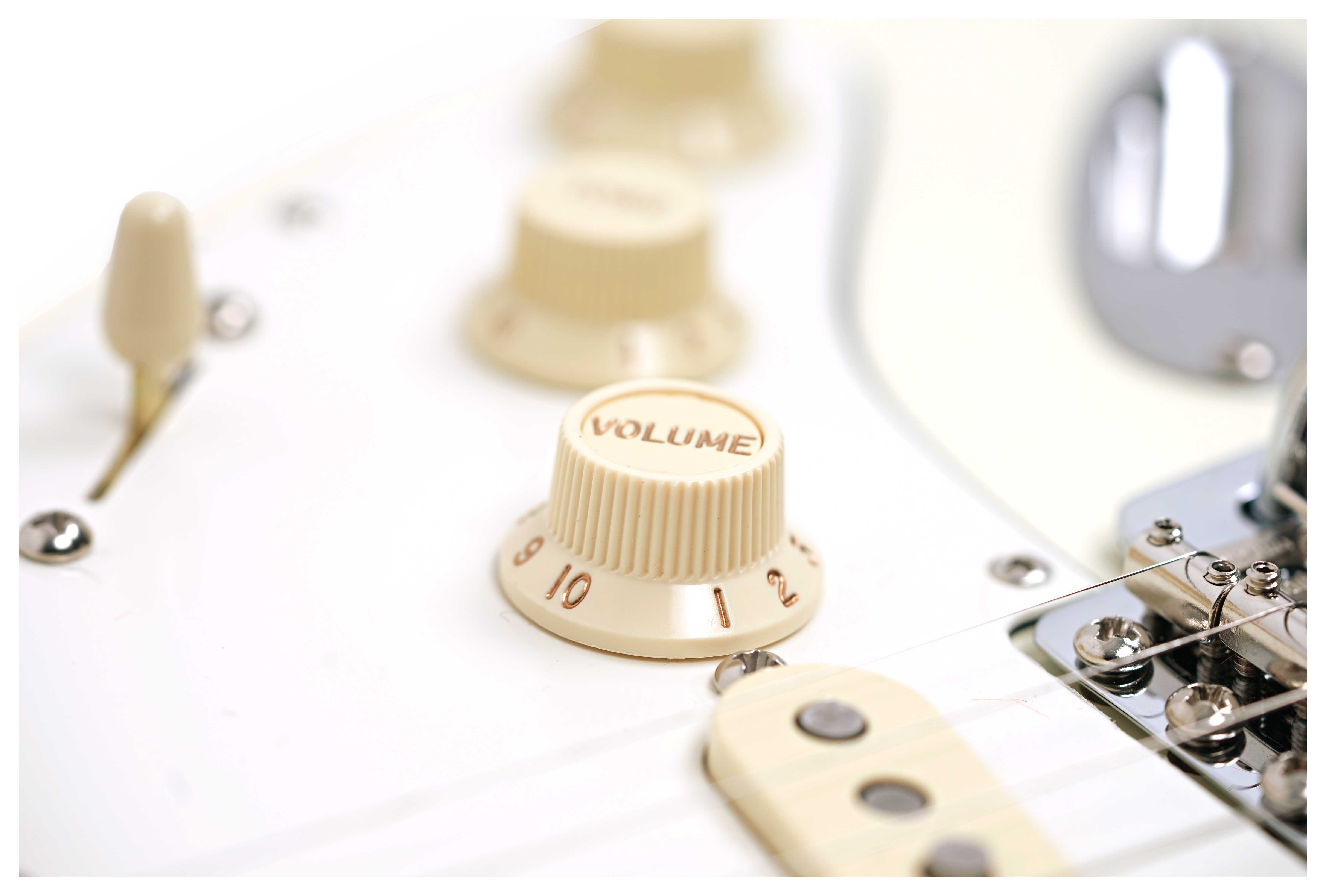 GUITARGUITAR Fender guitarguitar Exclusive American Vintage II 73 Stratocaster Maple Fingerboard Olympic White