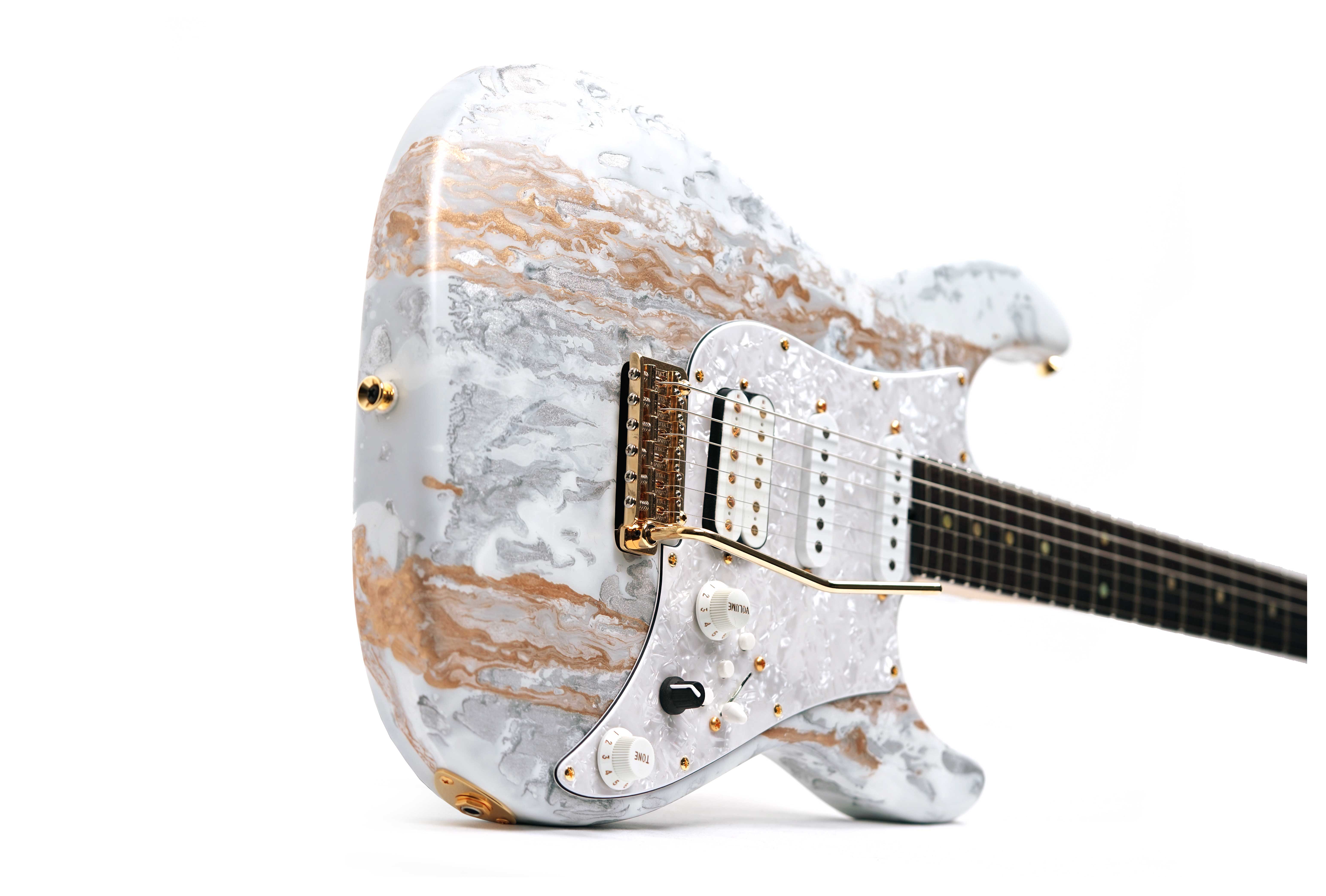 GUITARGUITAR Tyler Dann Huff Studio Elite HDX White Shmear