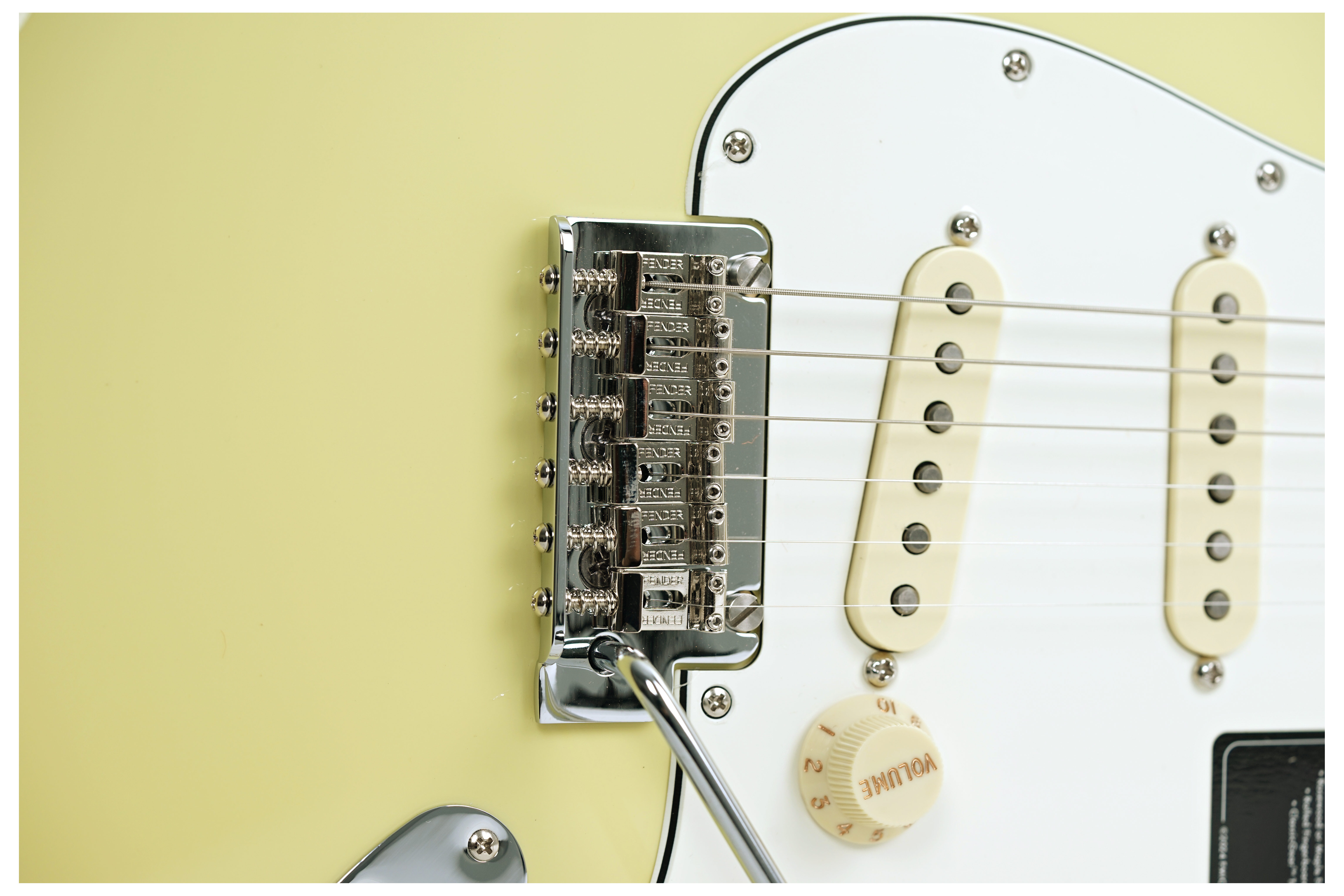 GUITARGUITAR Fender Player II Stratocaster Hialeah Yellow Maple Fingerboard