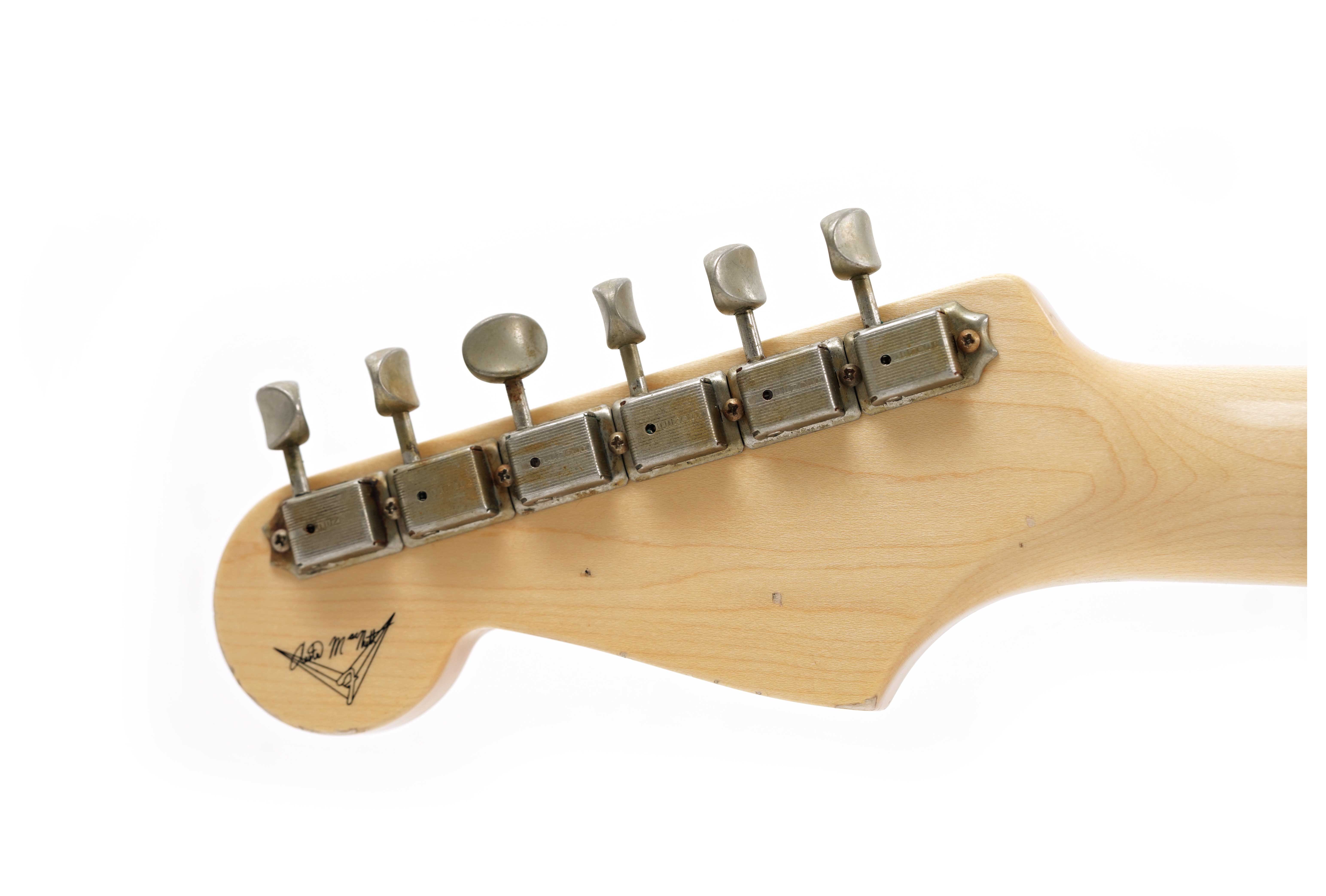 GUITARGUITAR Fender Custom Shop 1962 Stratocaster Journeyman Relic Burgundy Mist Masterbuilt by Austin MacNutt