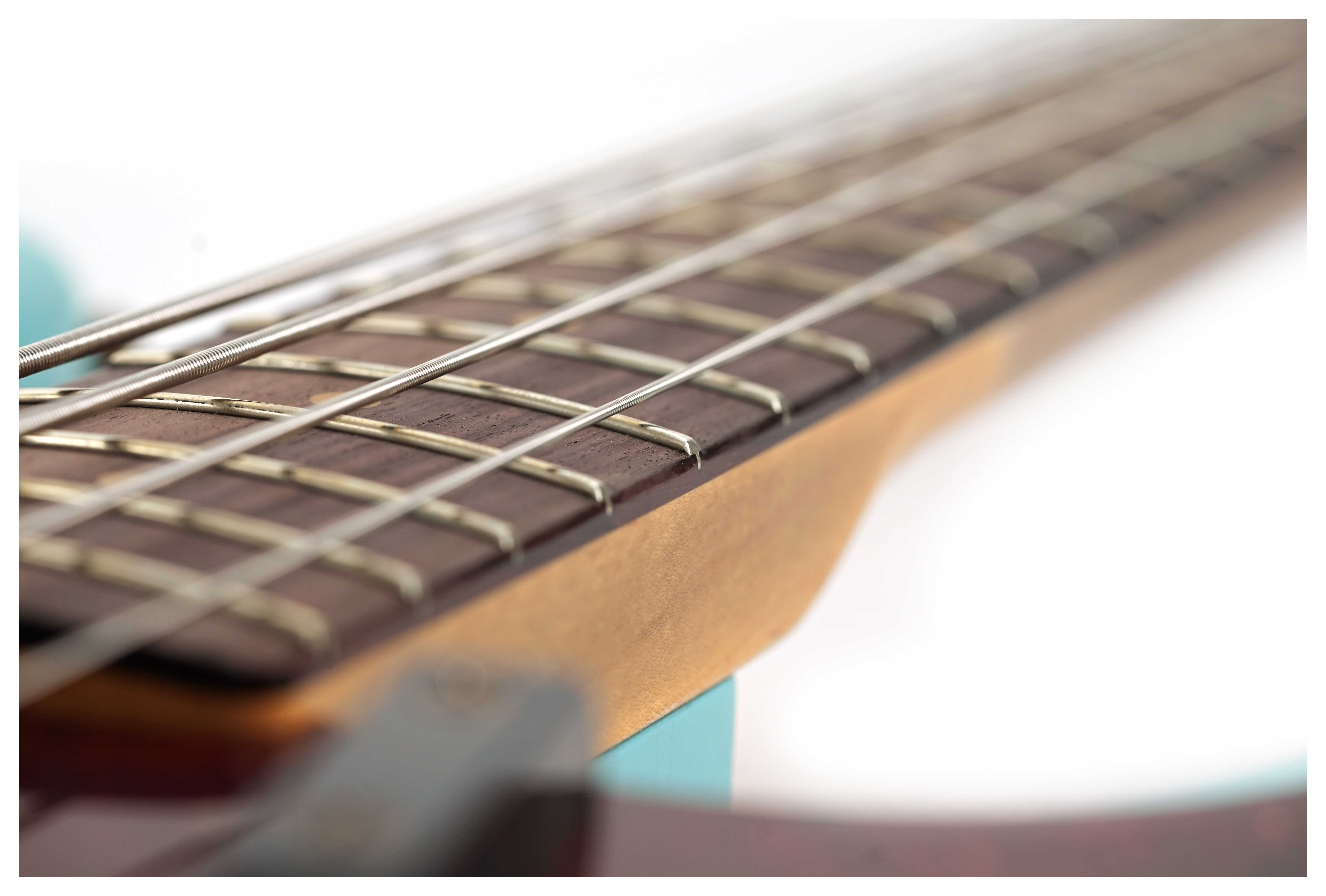 GUITARGUITAR Fender Custom Shop Limited Edition 1963 Precision Bass Heavy Relic Aged Daphne Blue #CZ580843