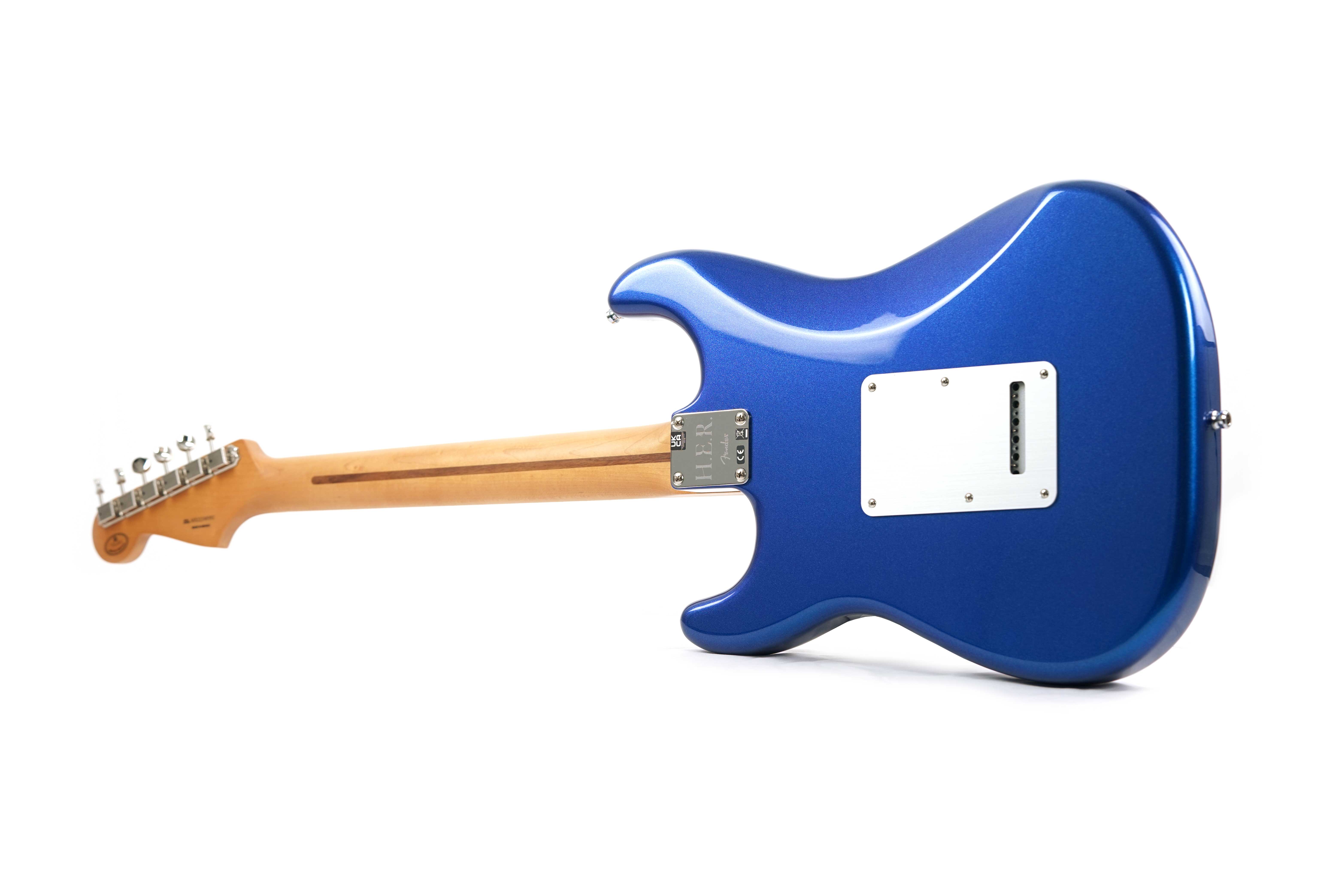 GUITARGUITAR Fender Limited Edition H.E.R. Stratocaster Blue Marlin Maple Fingerboard (Ex-Demo) #MX22240392
