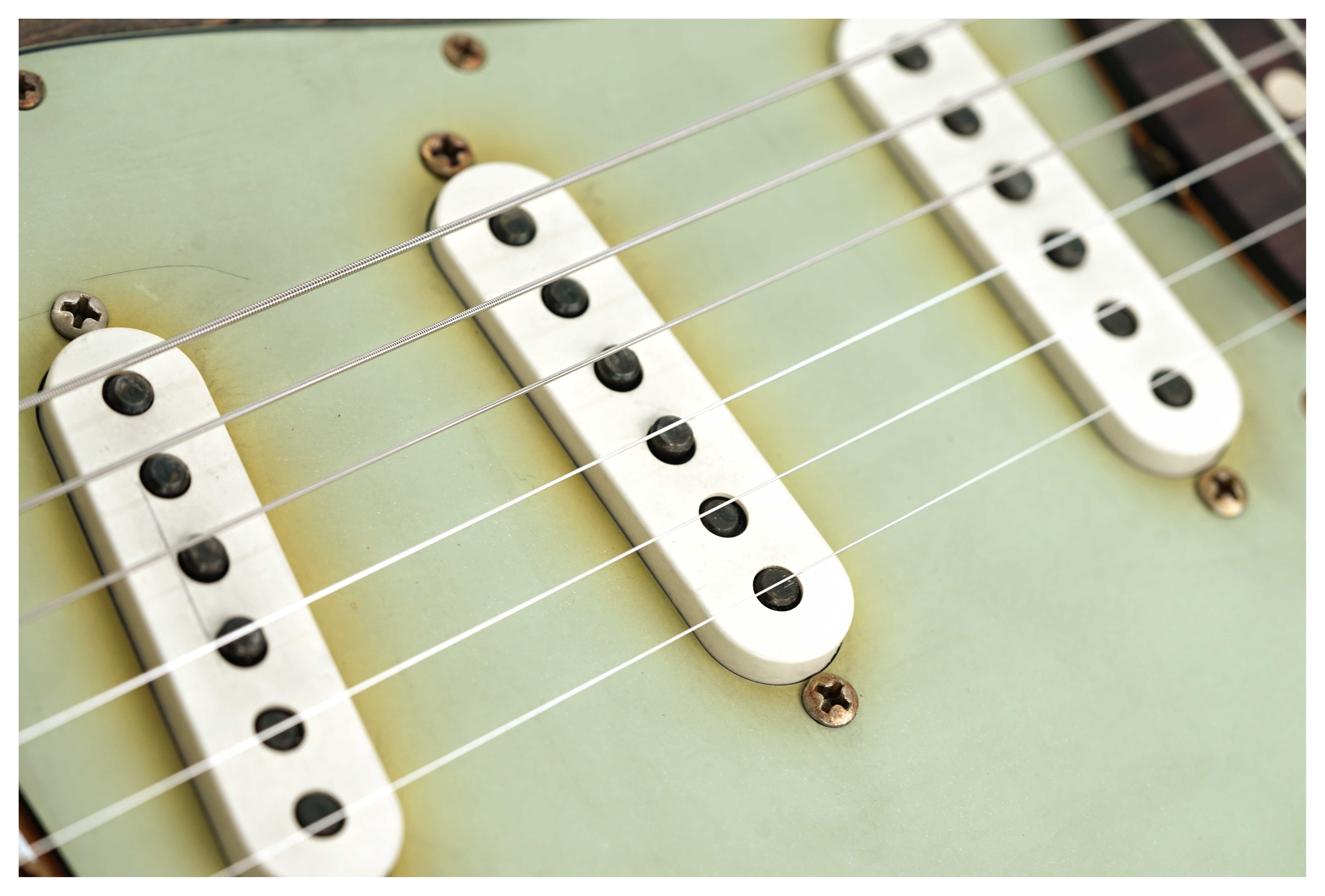 GUITARGUITAR Fender Custom Shop Rory Gallagher Stratocaster 3-Color Sunburst #R141874