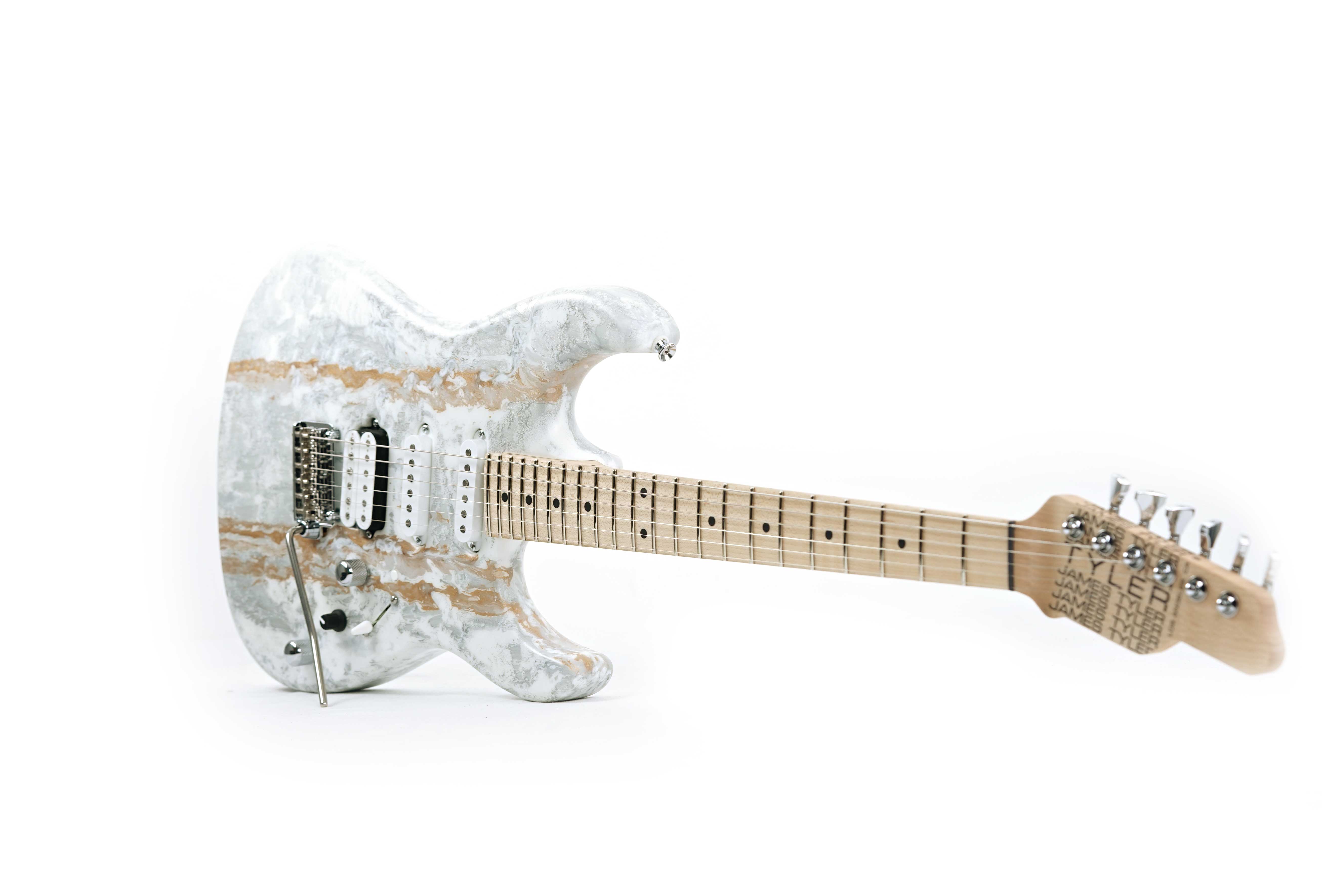 GUITARGUITAR Tyler USA Studio Elite HD White Shmear Maple Fingerboard #24385