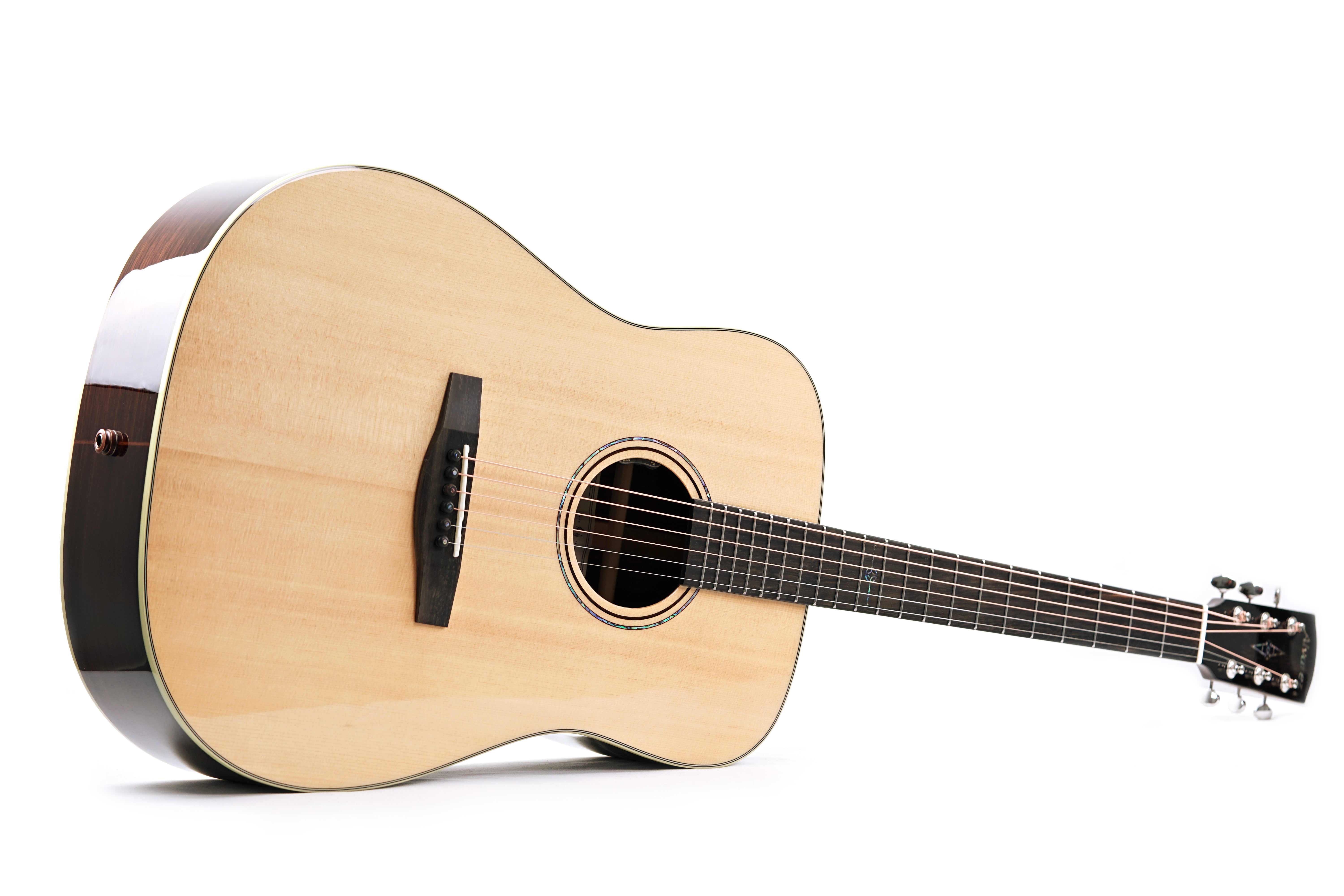 GUITARGUITAR Alvarez Laureate LD70e