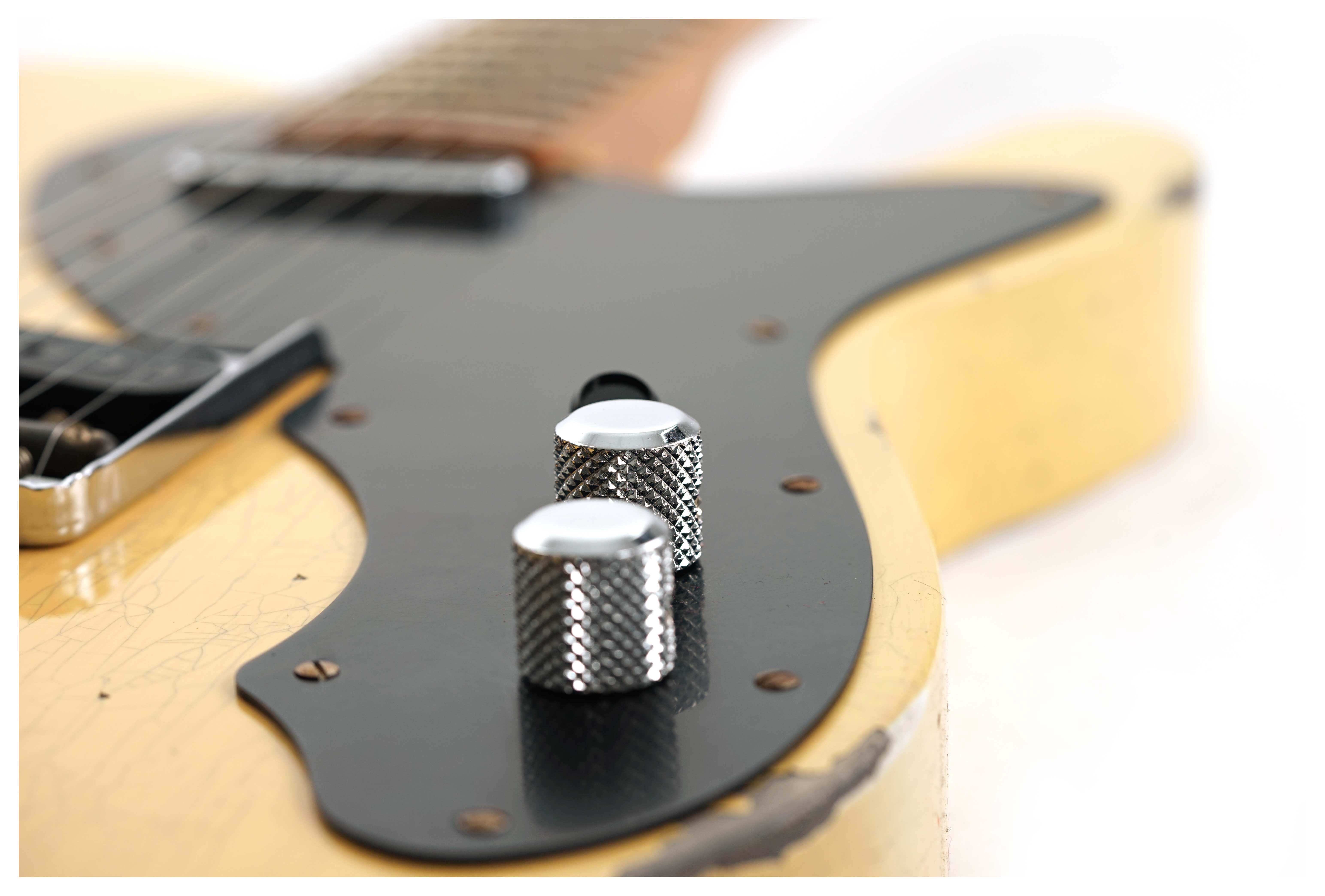 GUITARGUITAR Fender Custom Shop Limited Edition Nocaster Thinline Relic Aged Nocaster Blonde #R137452