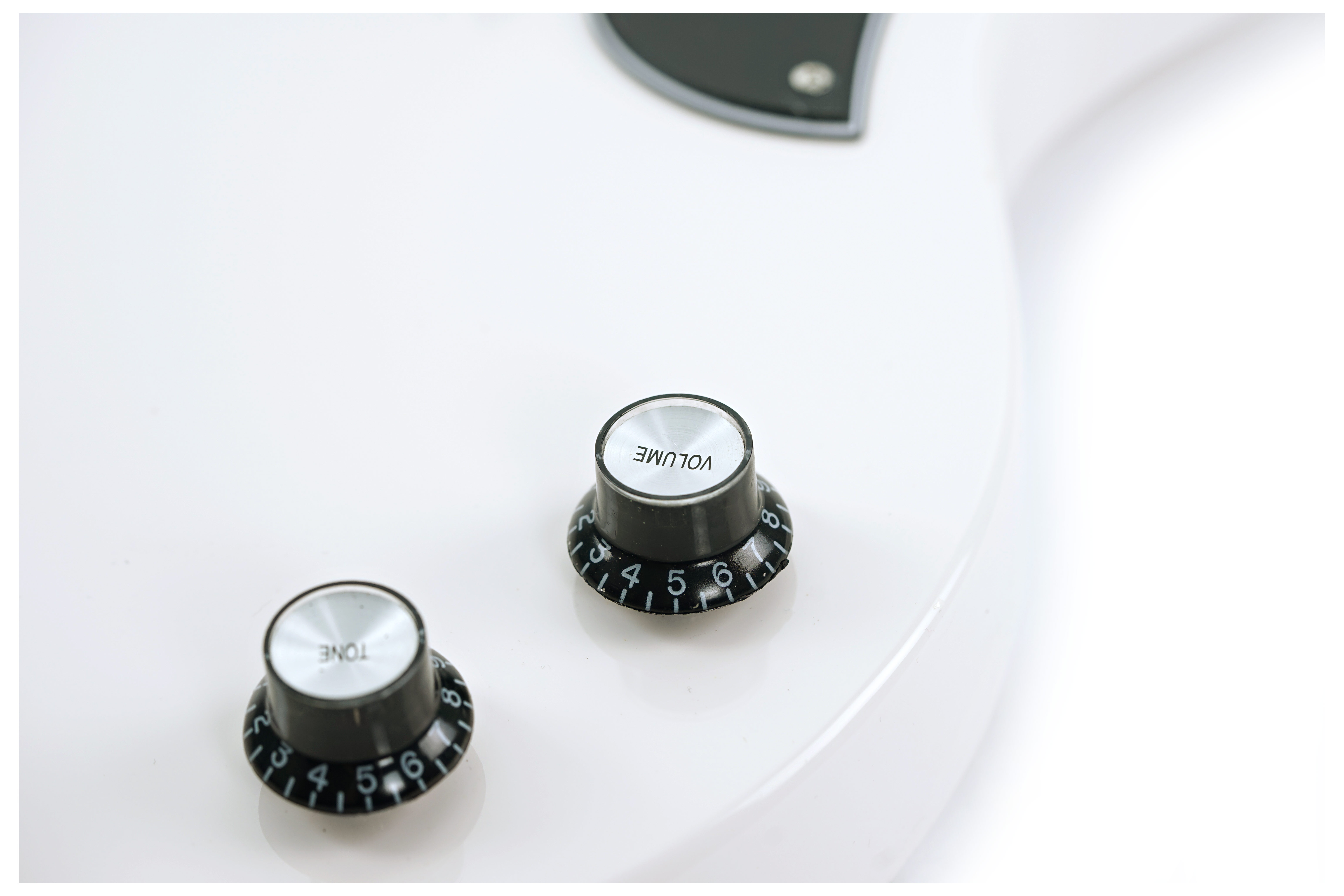 GUITARGUITAR Epiphone YUNGBLUD SG Junior Classic White