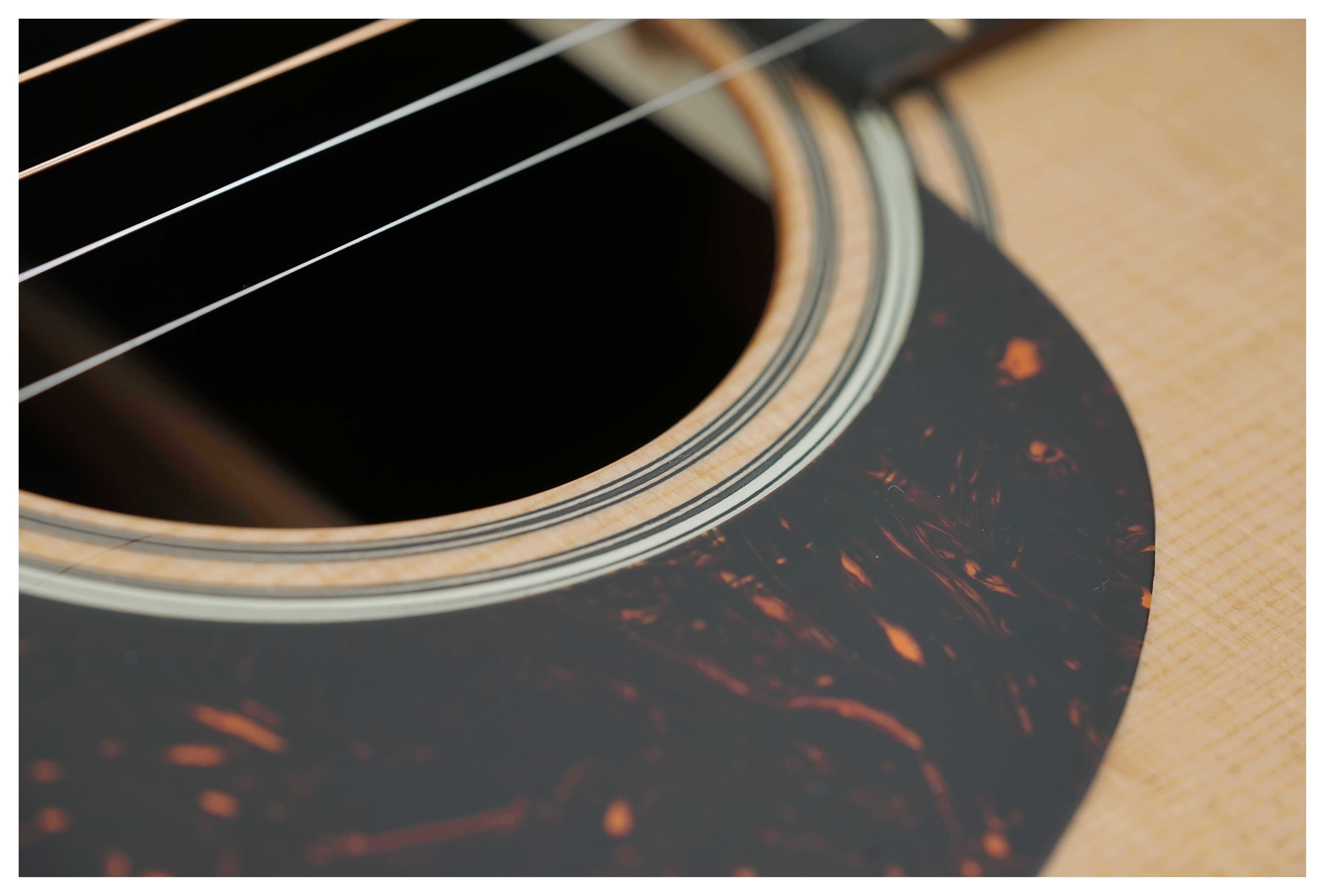 GUITARGUITAR Martin 00028E Modern Deluxe