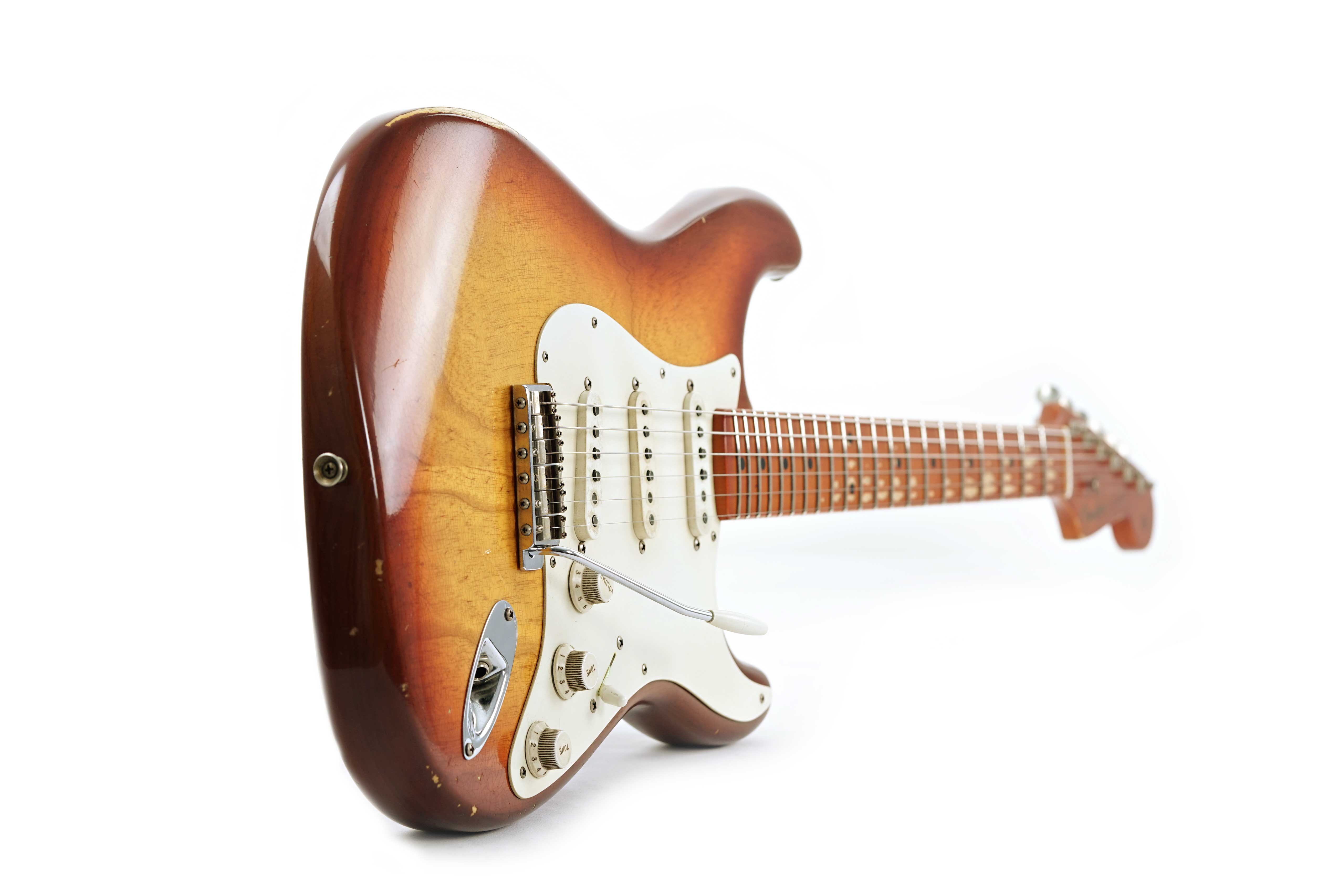 GUITARGUITAR Fender Custom Shop 1956 Stratocaster Journeyman Relic Transparent 3 Tone Sunburst Masterbuilt by Levi Perry #CZ565540