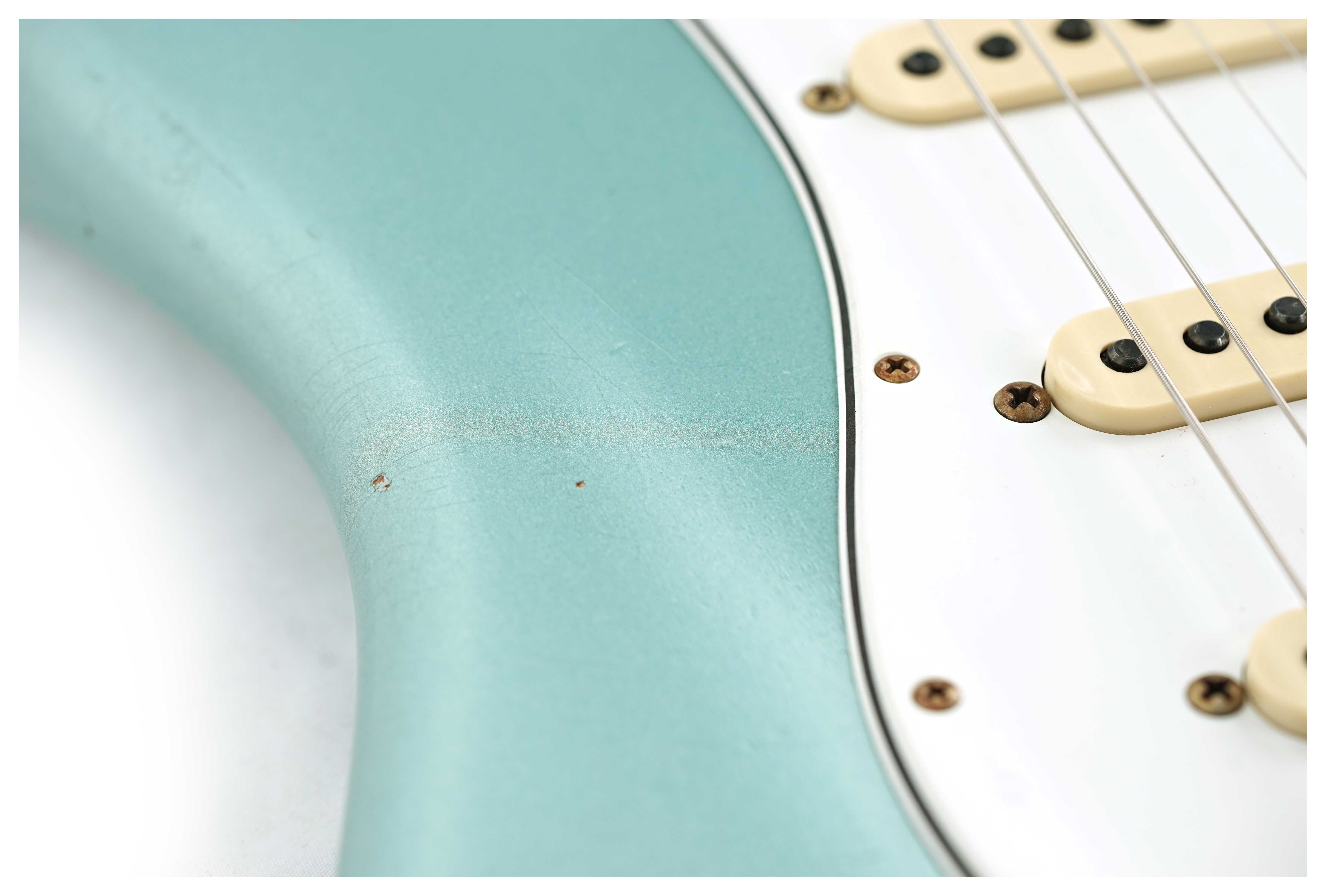 GUITARGUITAR Fender Custom Shop Limited Edition 1965 Stratocaster Journeyman Relic Aged Firemist Silver #CZ583933