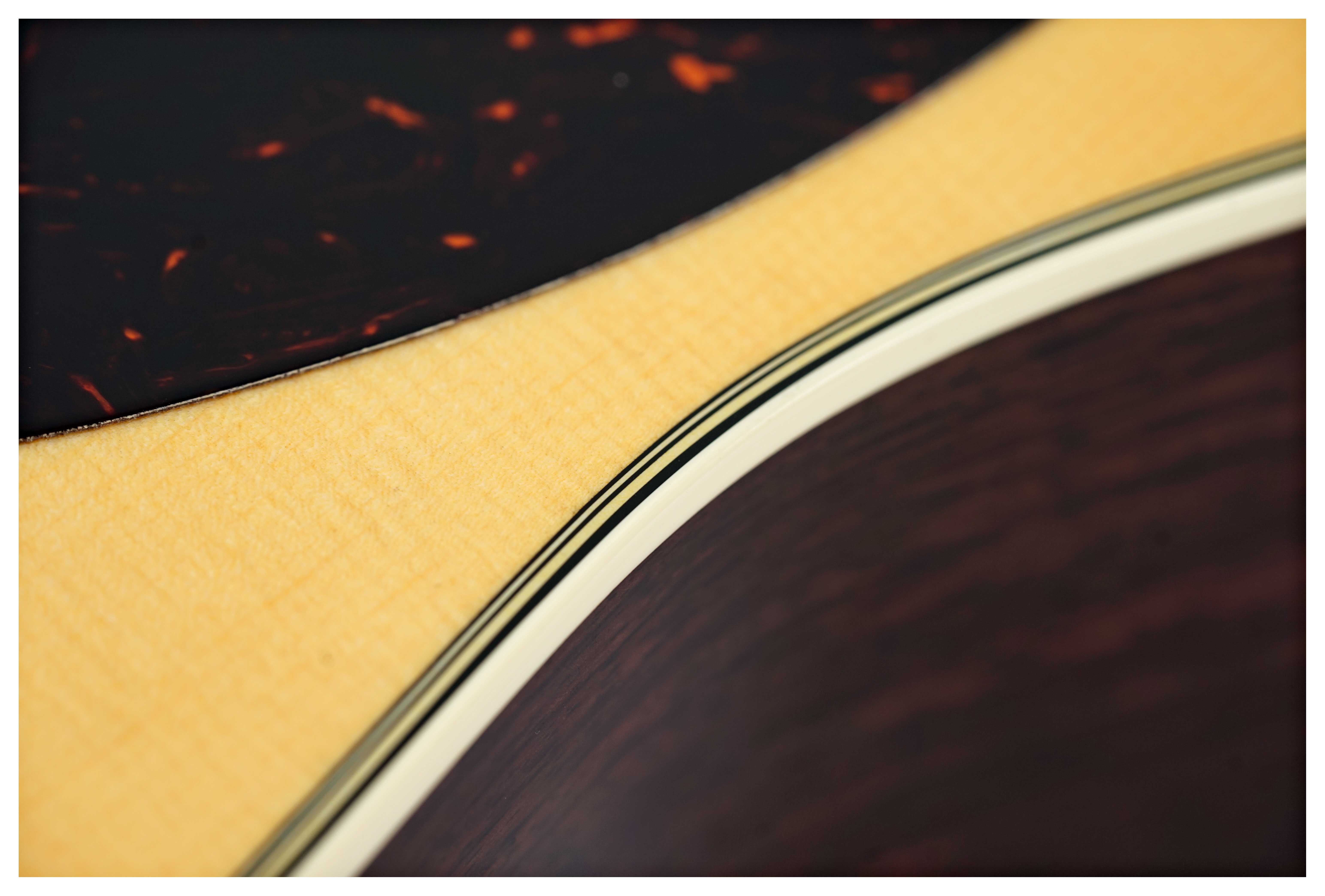 GUITARGUITAR Martin Custom Shop North Street Edition D-28 Herringbone Wild Grain East Indian Rosewood Left Handed