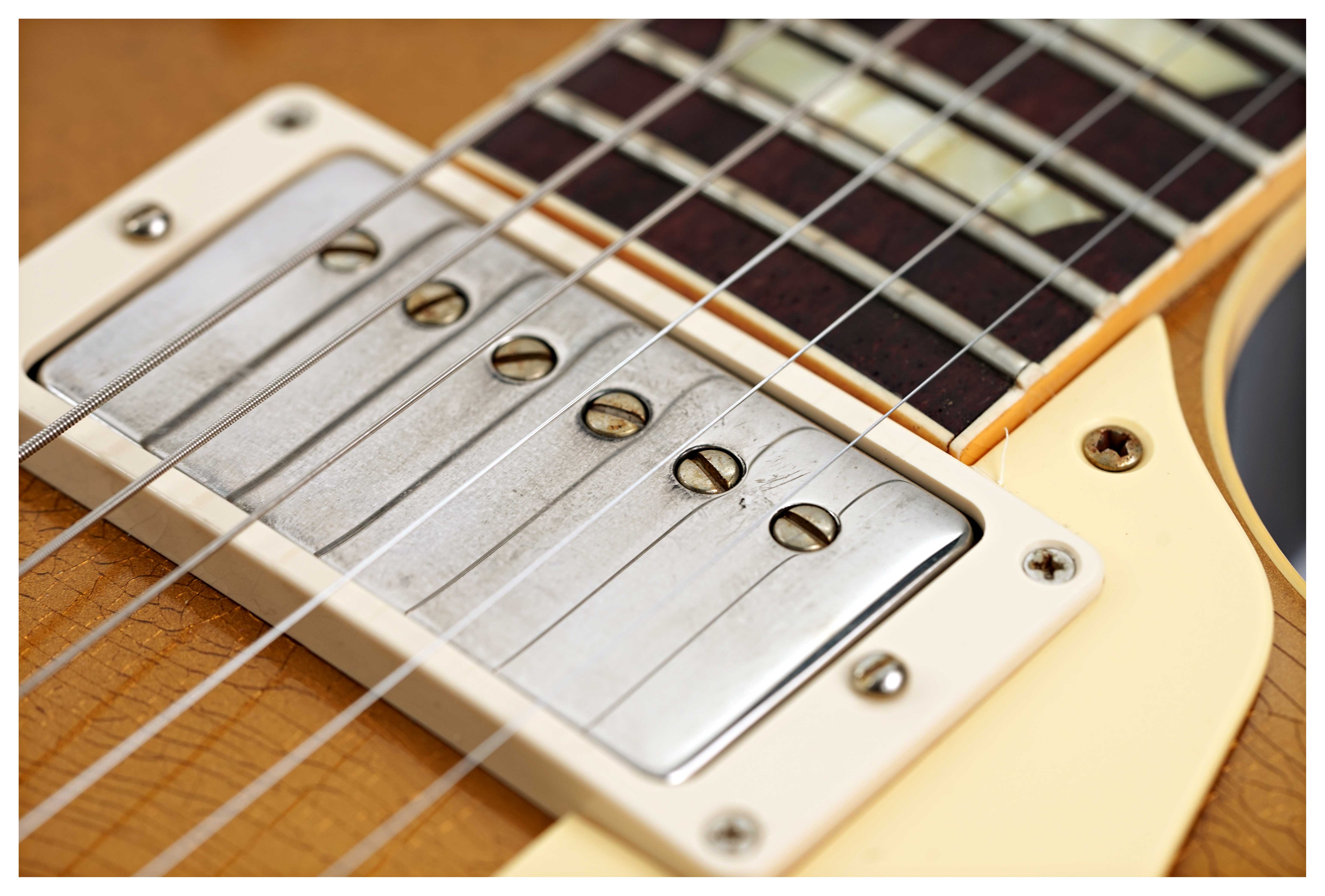 GUITARGUITAR Gibson Custom Shop Murphy Lab 1957 Les Paul Reissue Light Aged Goldtop Darkback #74301