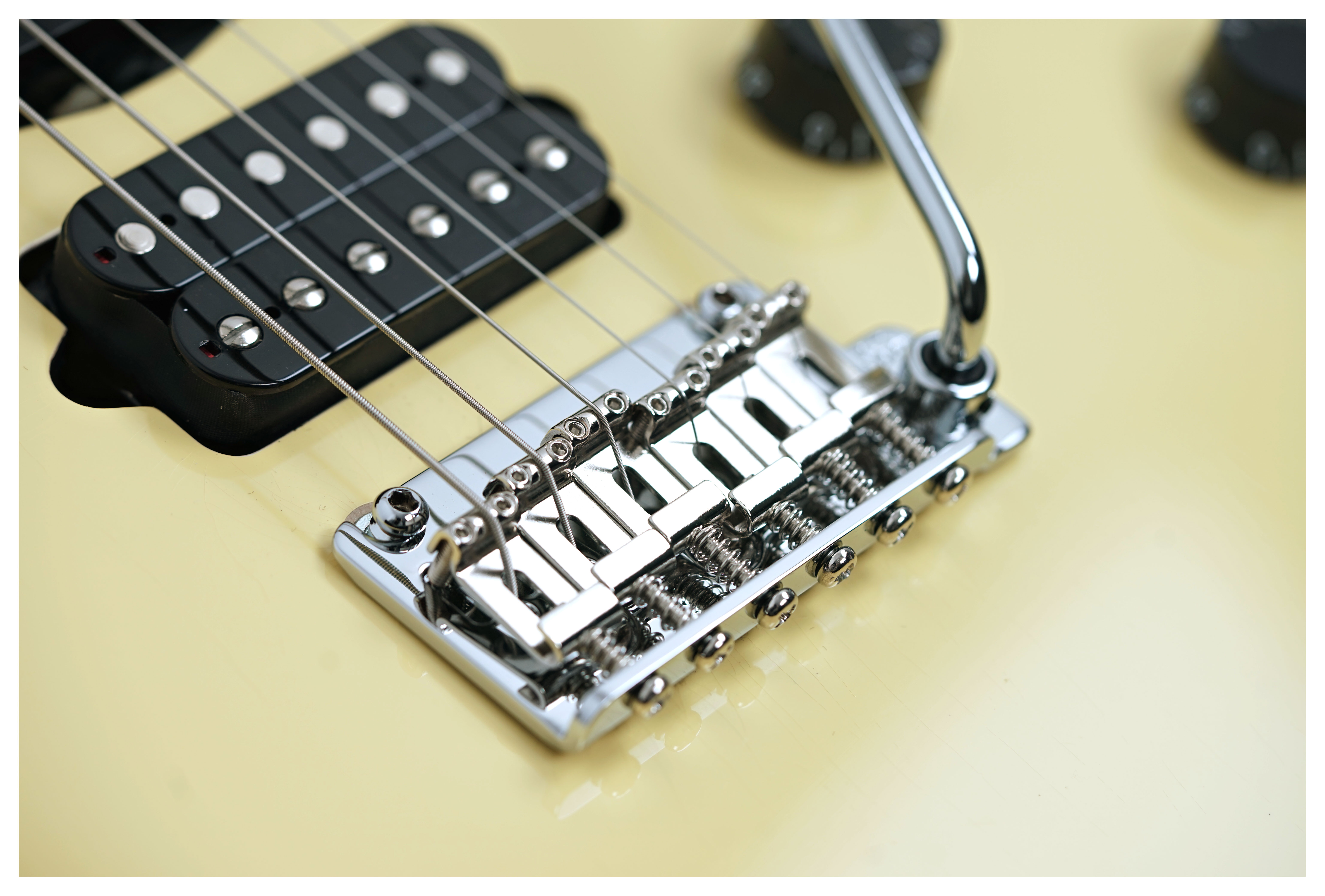GUITARGUITAR Suhr Limited Edition Modern Antique Vintage Yellow #89368