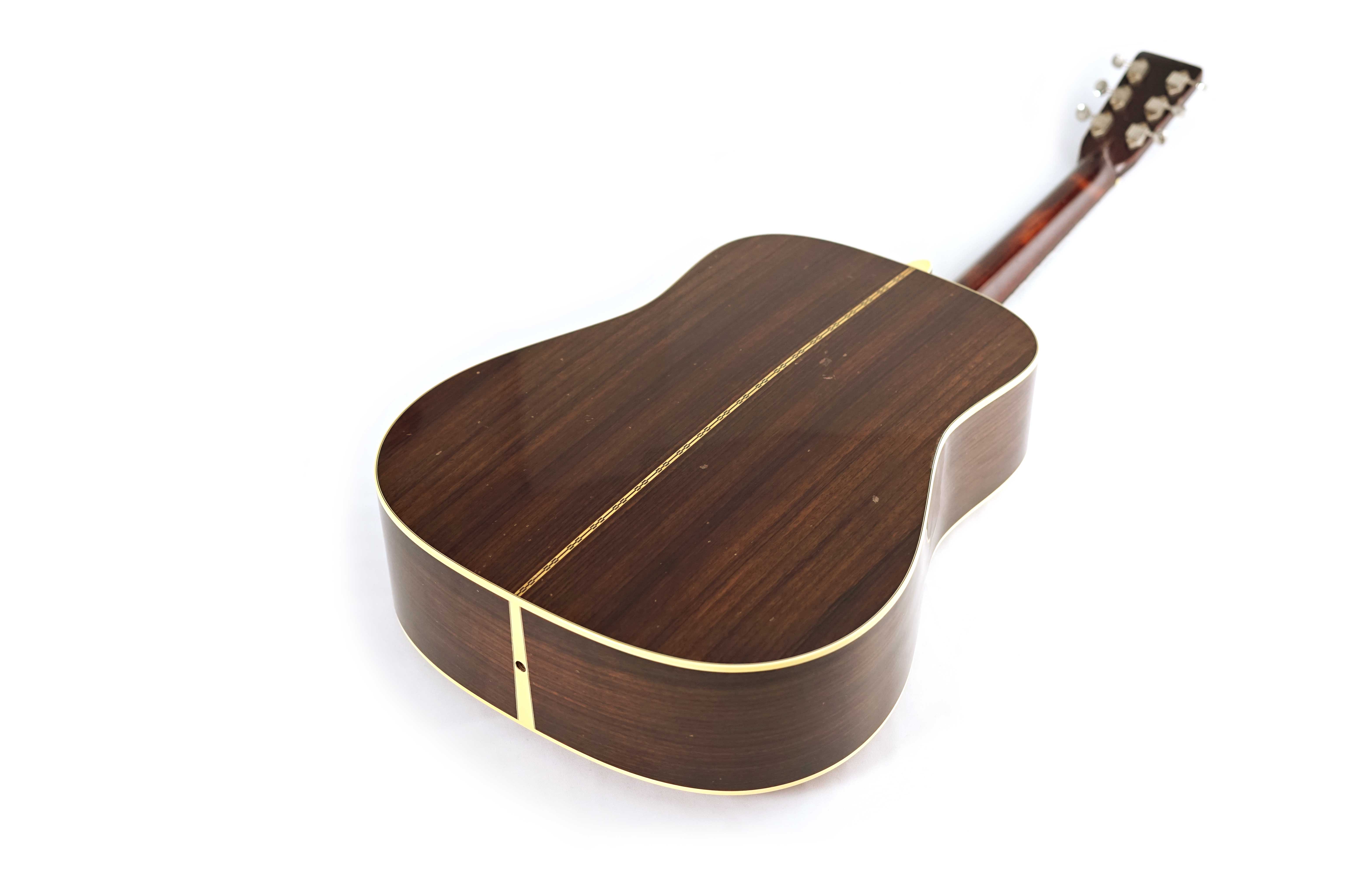 GUITARGUITAR Martin D-28 Rich Robinson Custom Signature Edition