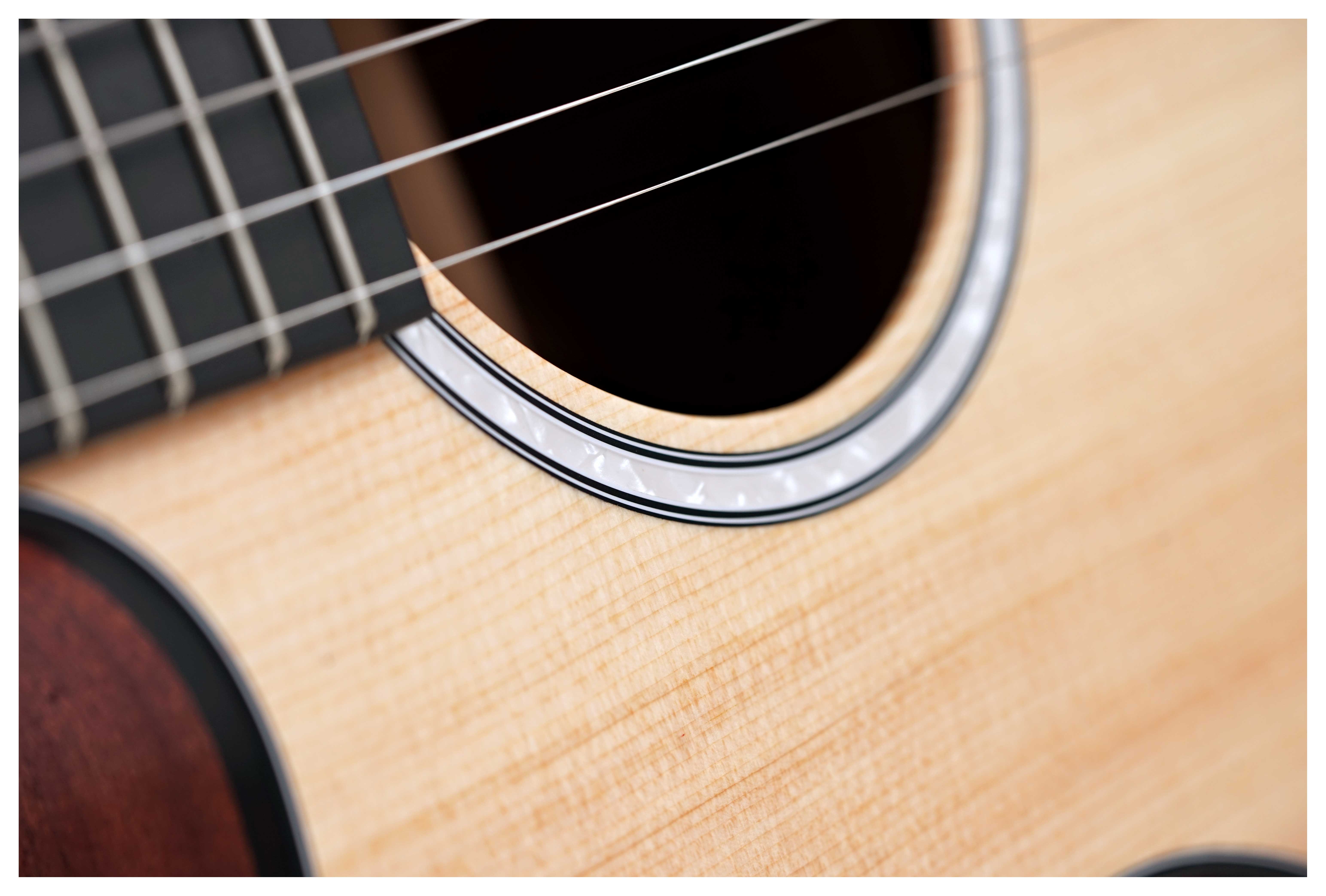 GUITARGUITAR Martin 000C Jr. E Sitka Spurce Left Handed