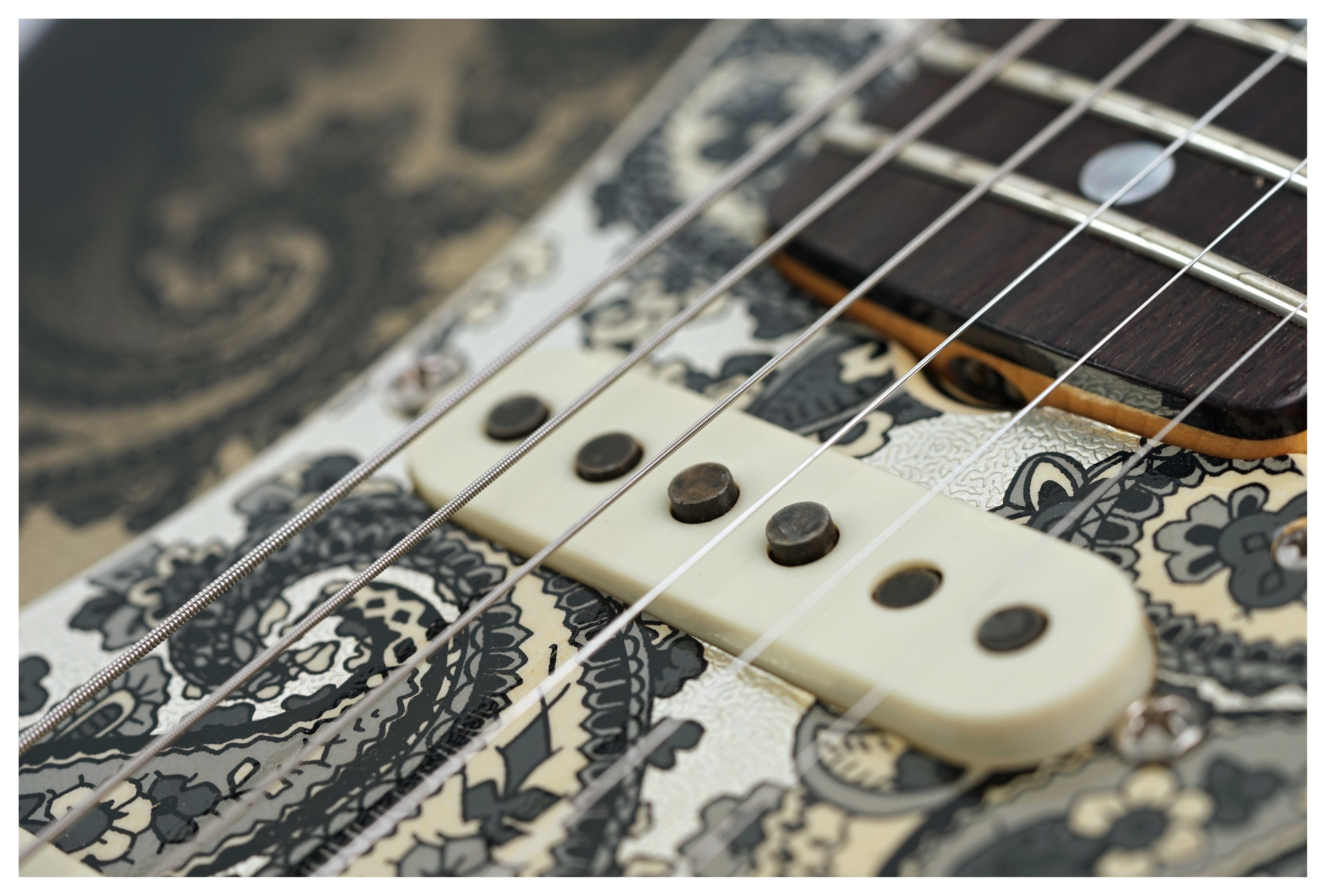 GUITARGUITAR Fender Custom Shop Limited Edition 1968 Stratocaster Journeyman Relic Black Paisley #CZ584214
