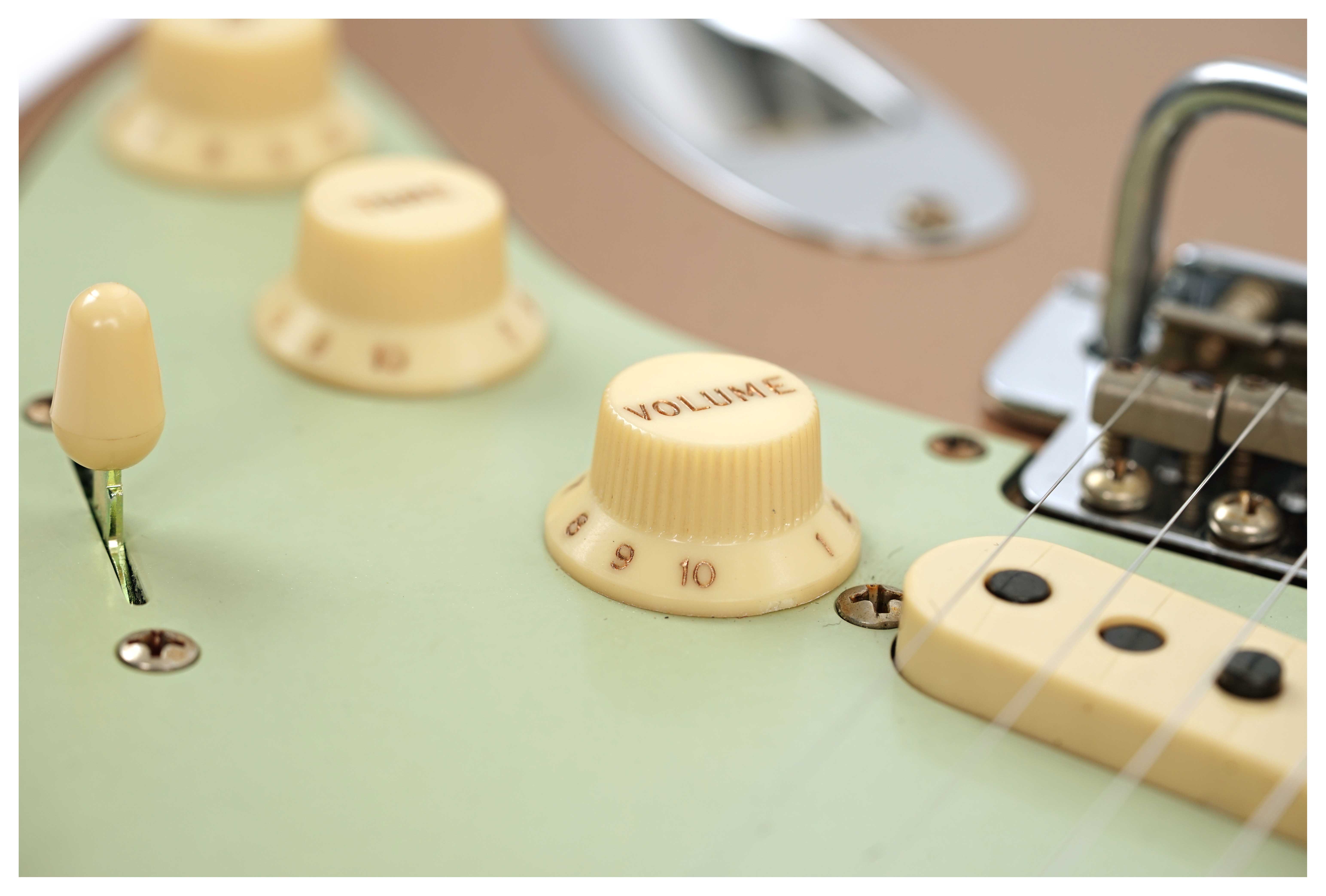 GUITARGUITAR Fender Custom Shop 1959 Stratocaster Journeyman Relic Super Faded Aged Firemist Gold #CZ581728
