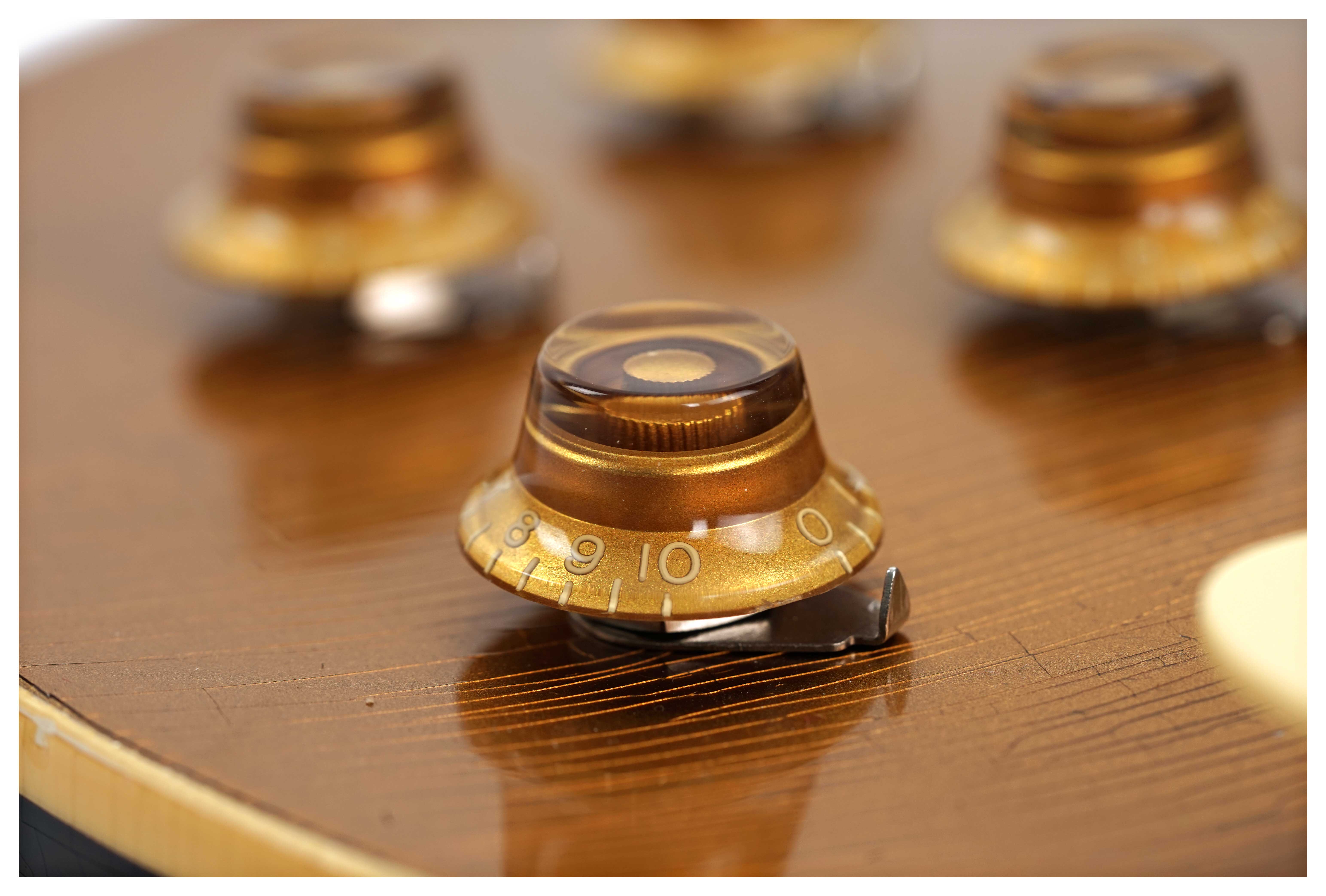 GUITARGUITAR Gibson Custom Shop Murphy Lab 1957 Les Paul Reissue Light Aged Goldtop Darkback #74301