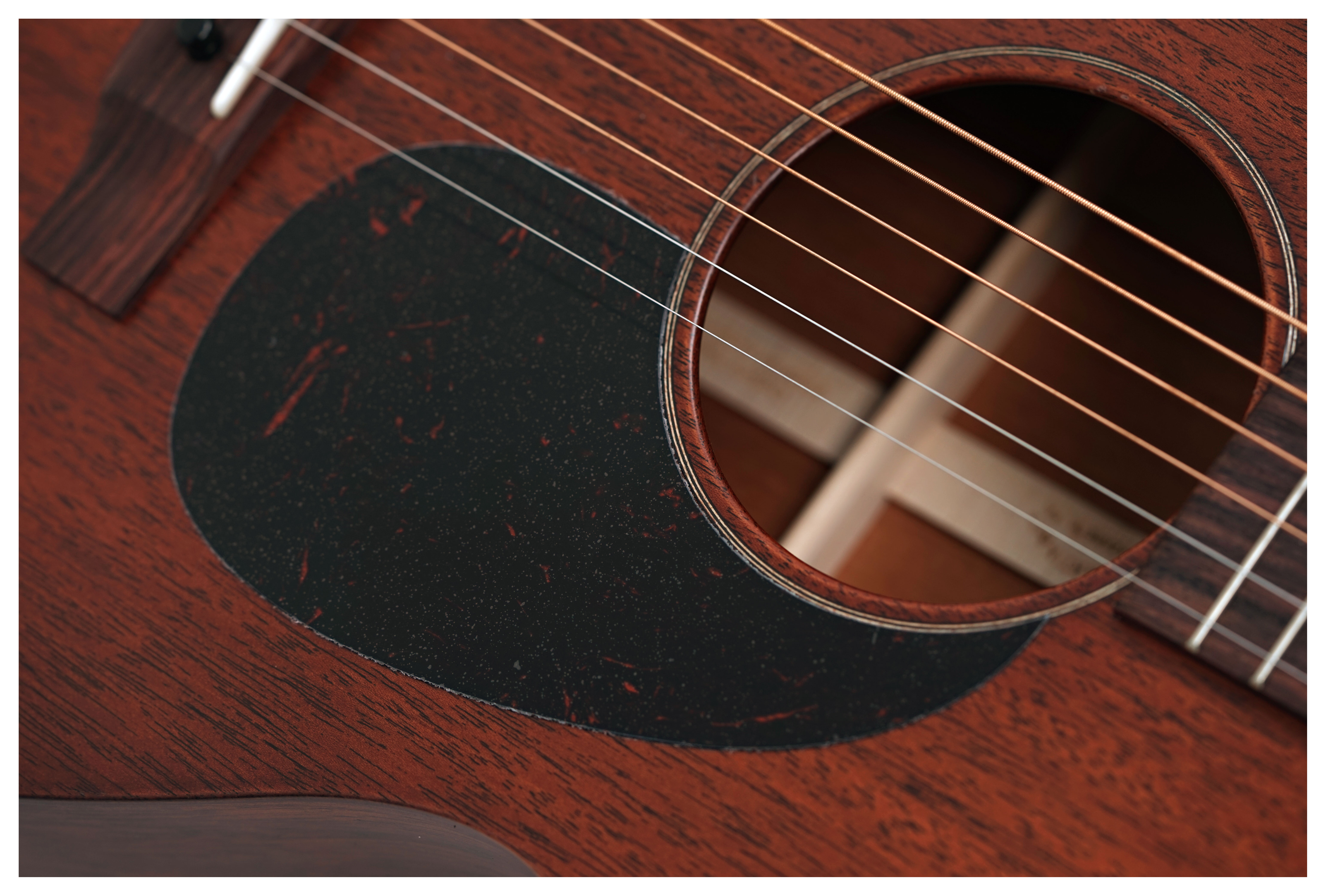 GUITARGUITAR Martin 0015MEUK