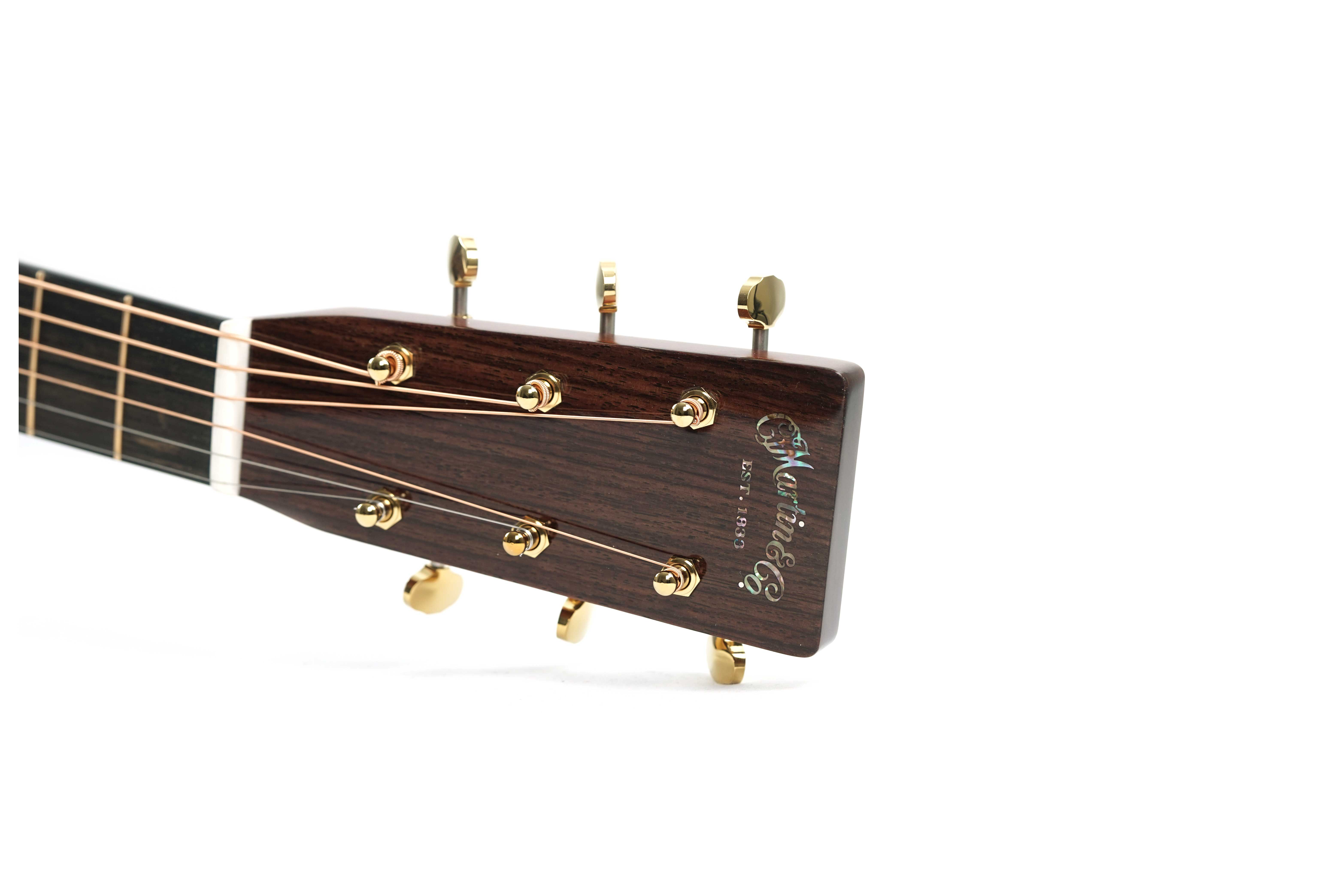 GUITARGUITAR Martin 00028E Modern Deluxe