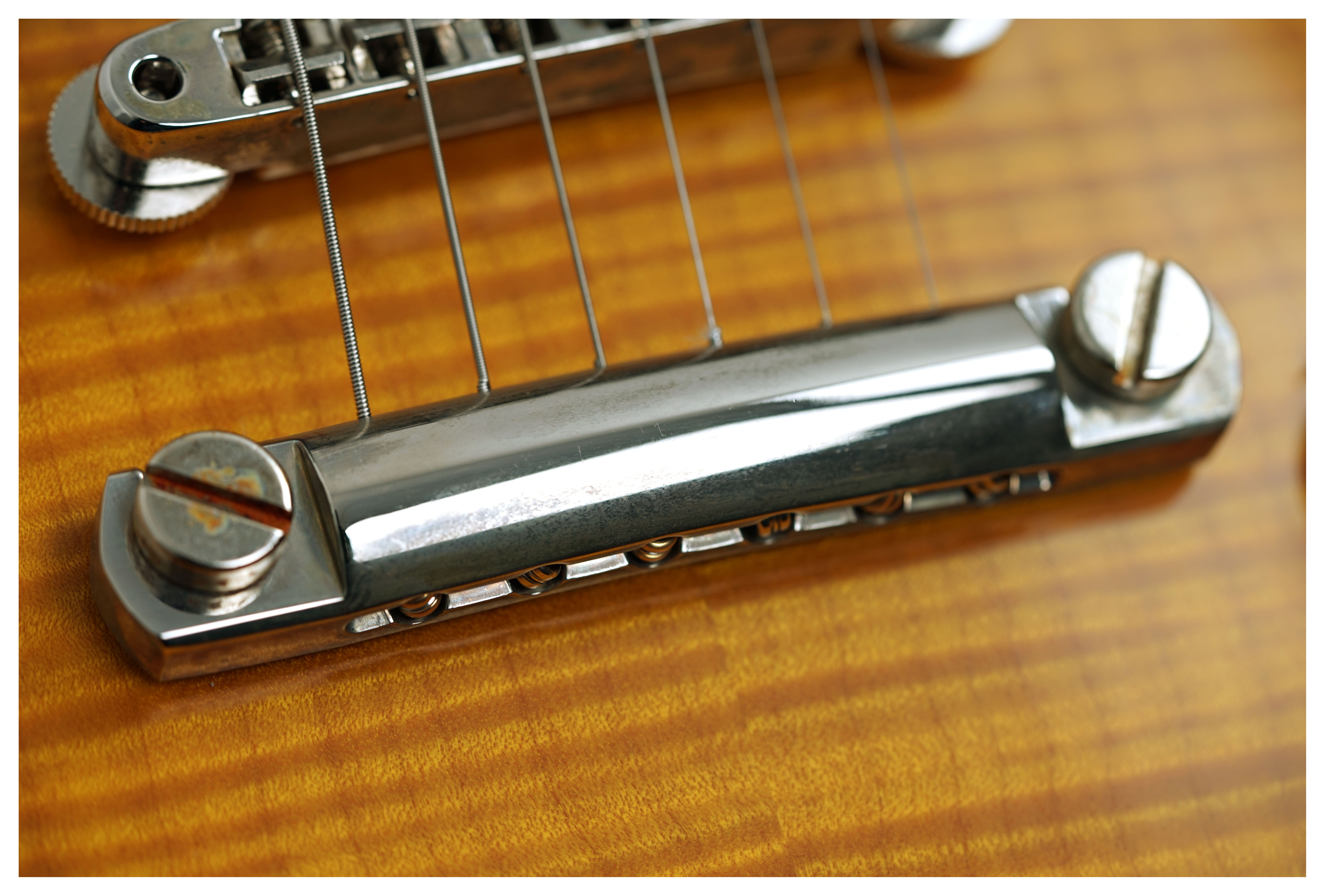 GUITARGUITAR Gibson Custom Shop Dealer Select 1959 Les Paul VOS Standard Honey Lemon Fade #952890