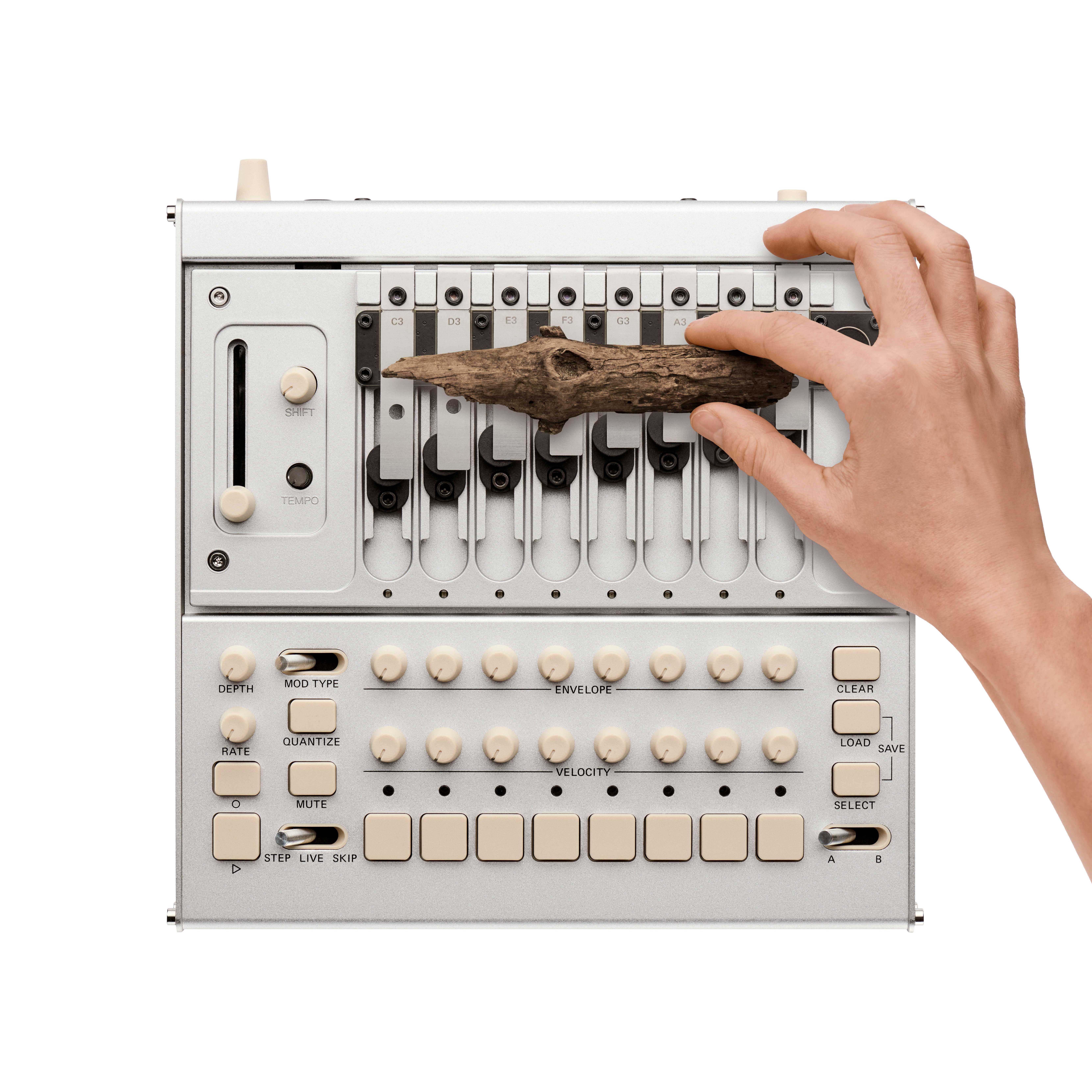 GUITARGUITAR Korg Phase8 Synth