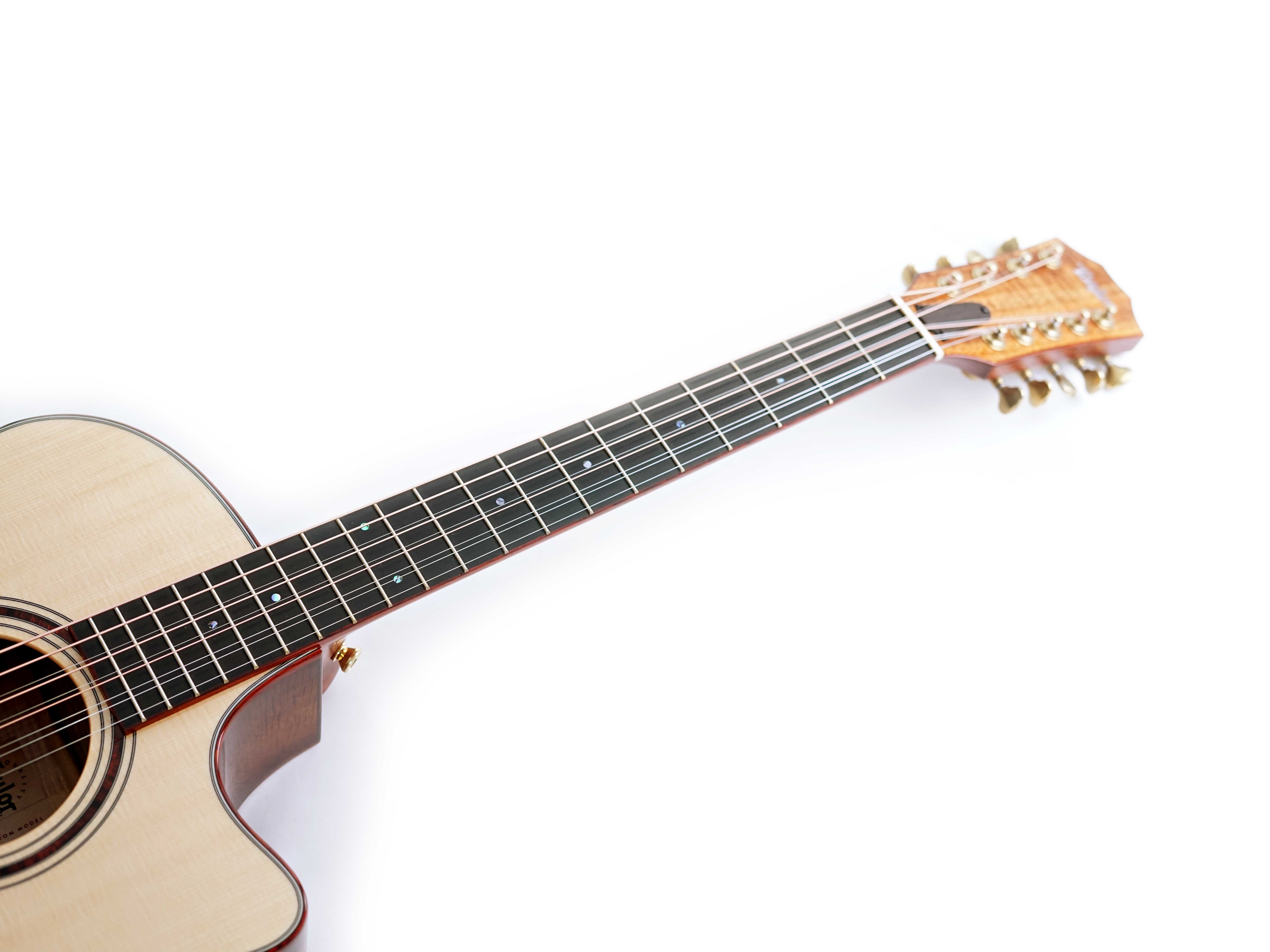 GUITARGUITAR Taylor Custom Grand Symphony 9 String Lutz Spruce / AA Koa