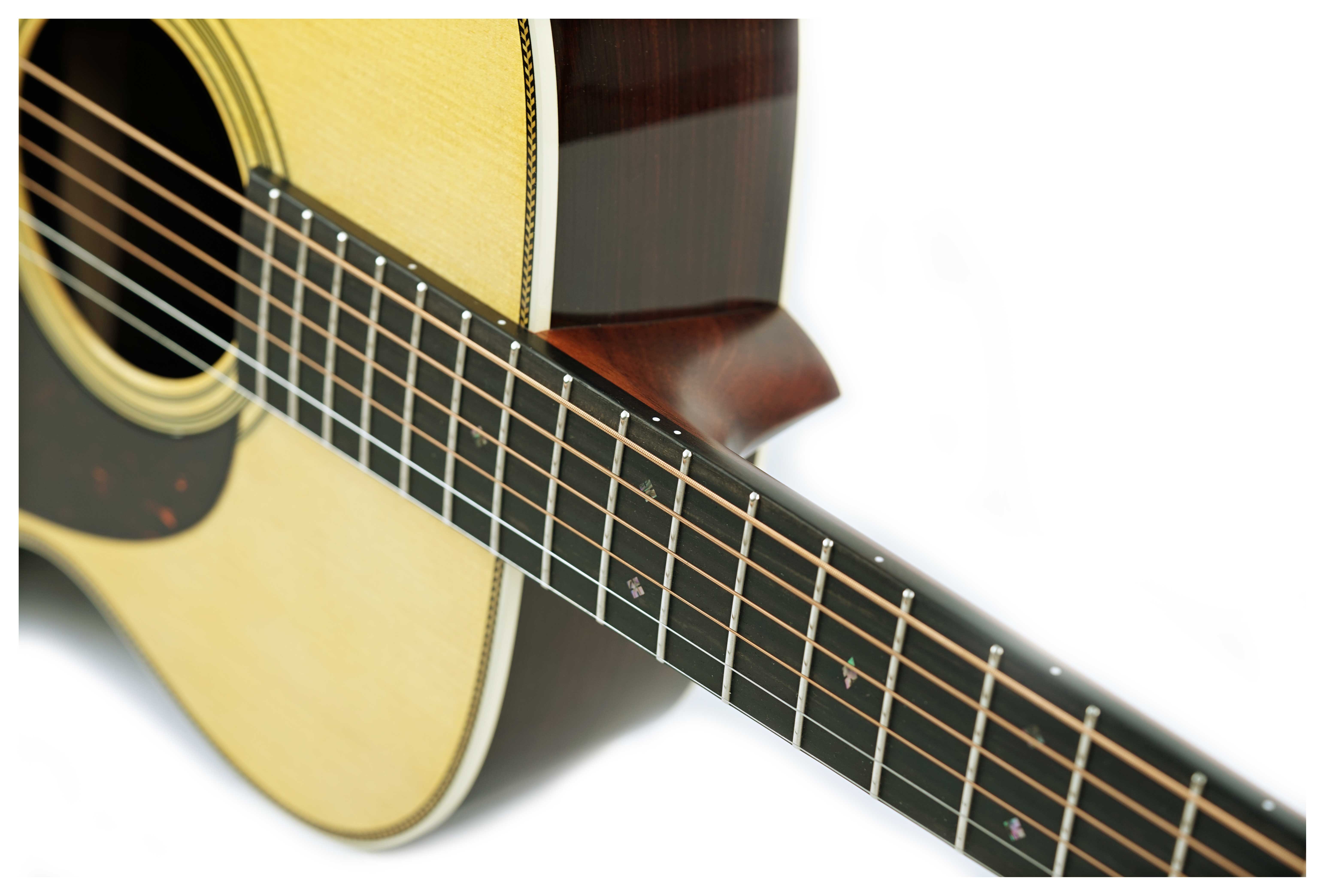 GUITARGUITAR Martin North Street 000-28 East Indian Rosewood