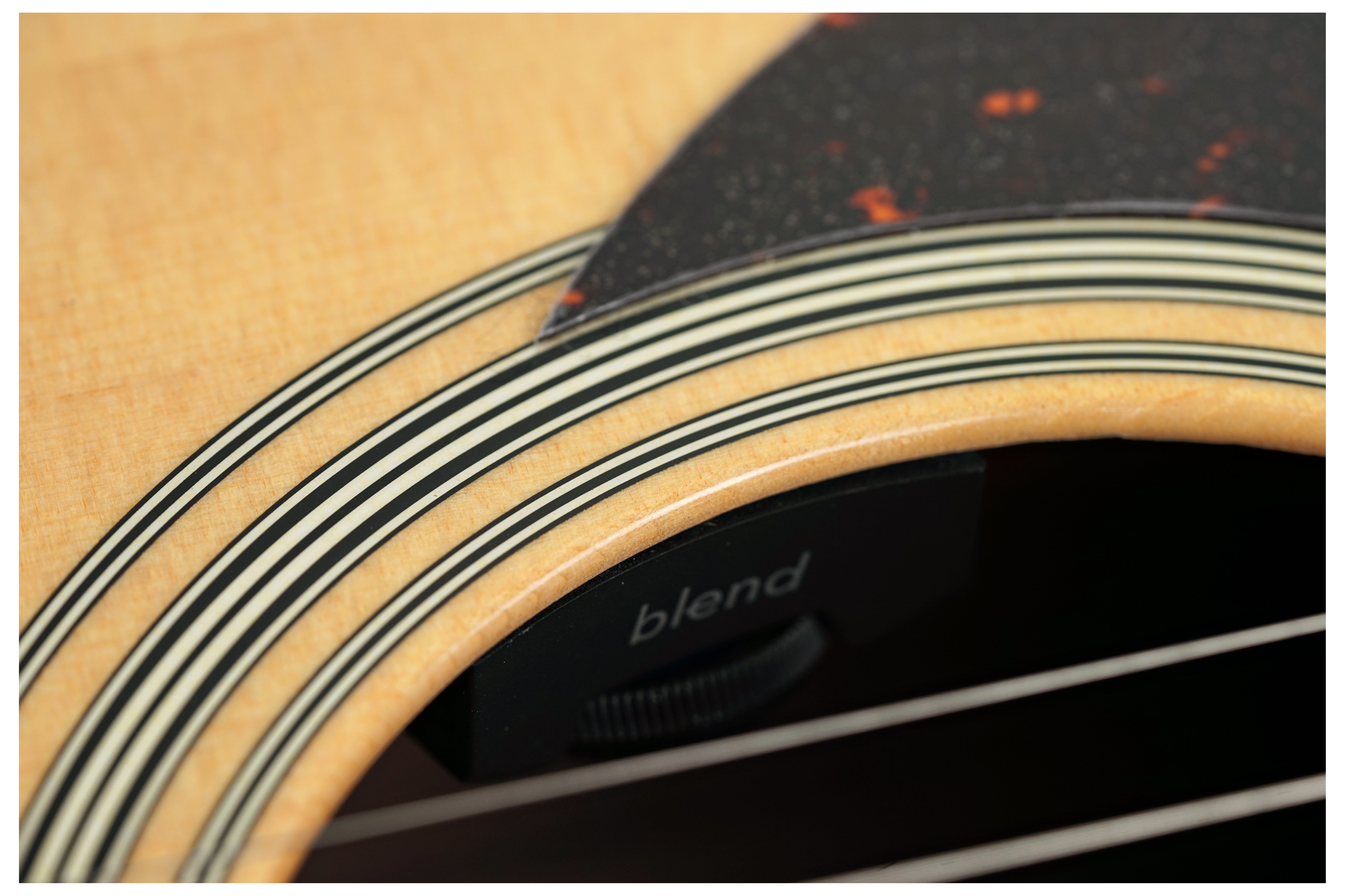 GUITARGUITAR Martin SC28E Fishman