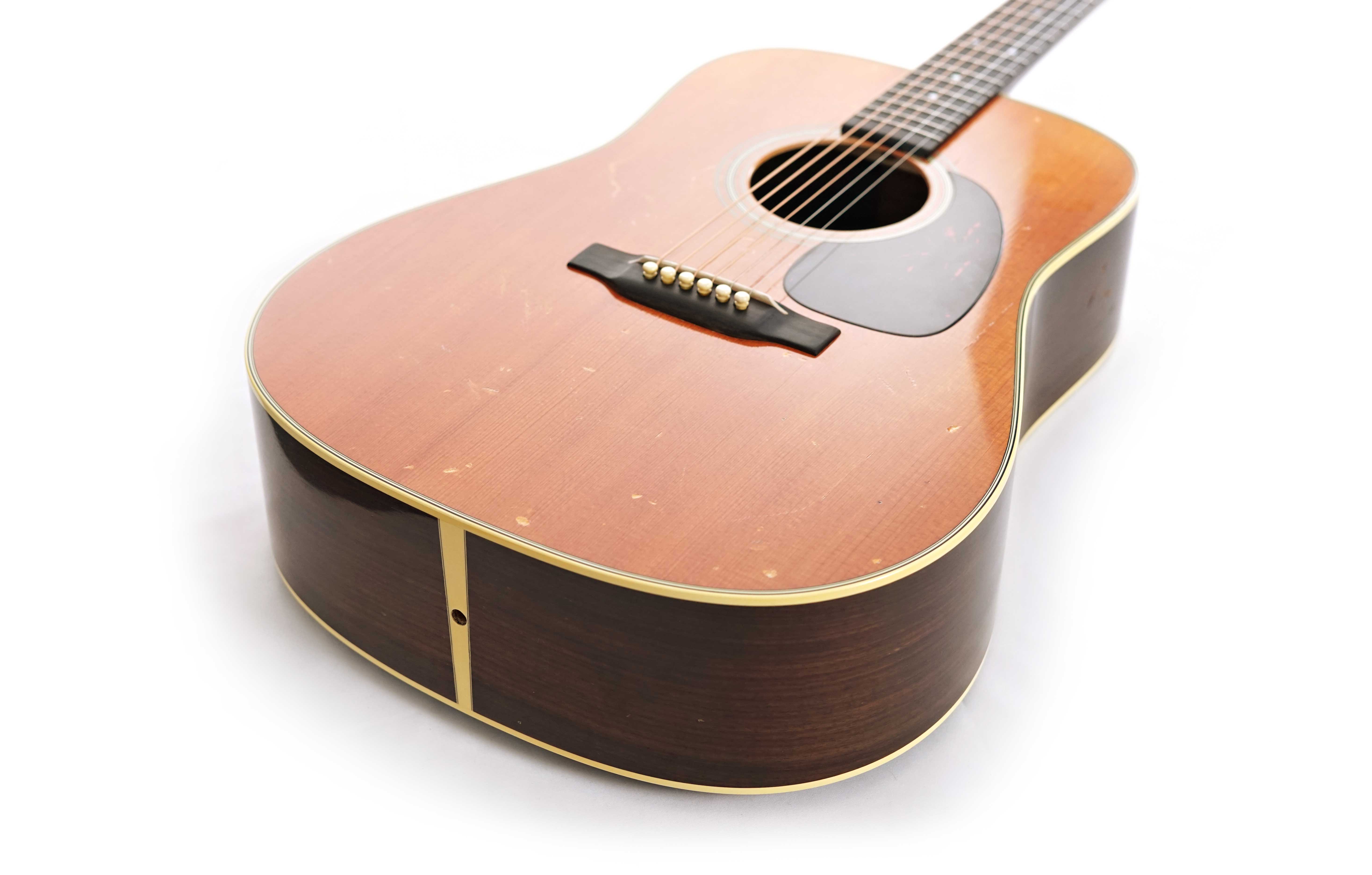 GUITARGUITAR Martin D-28 Rich Robinson Custom Signature Edition