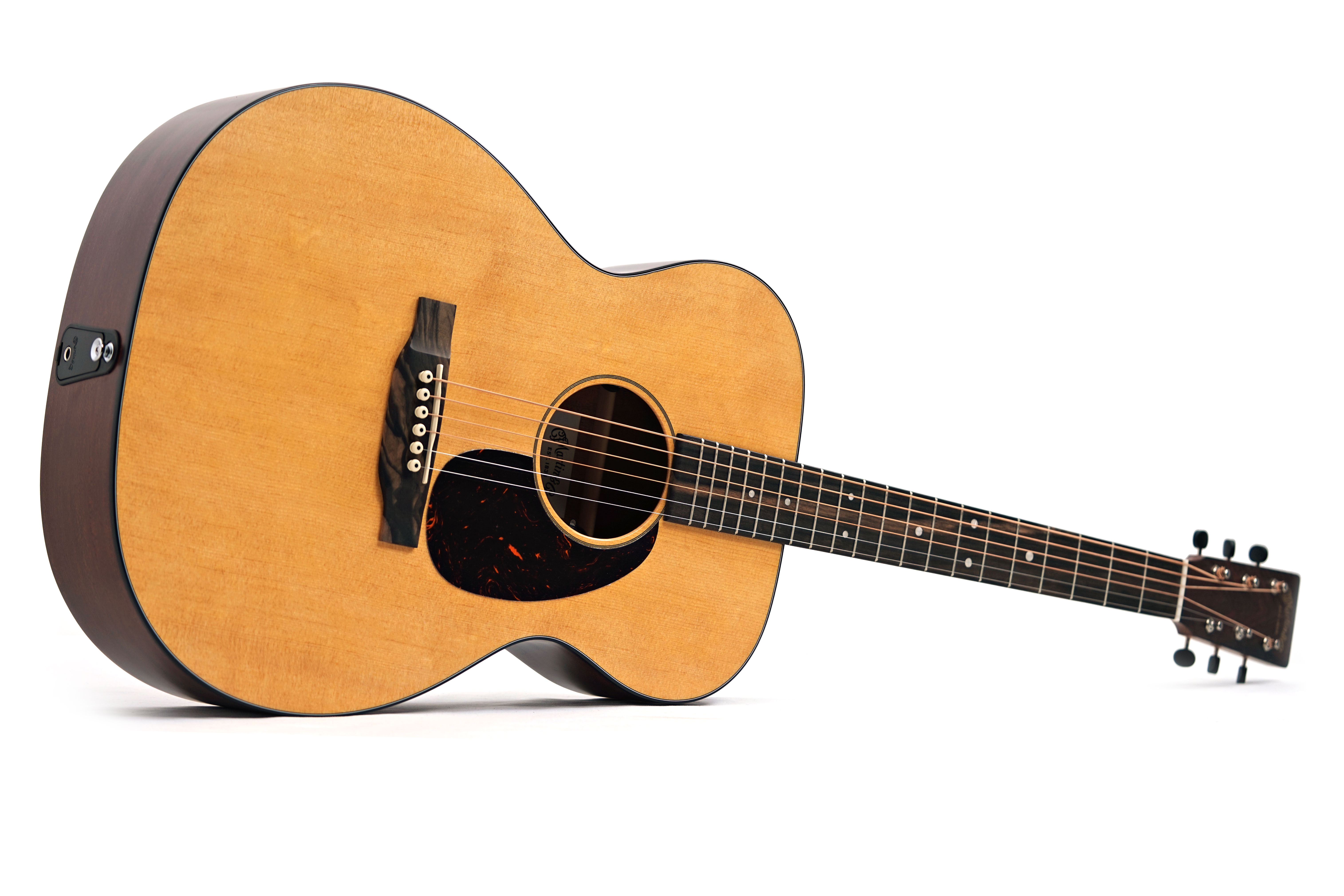 GUITARGUITAR Martin Road Series 000-10E Retro