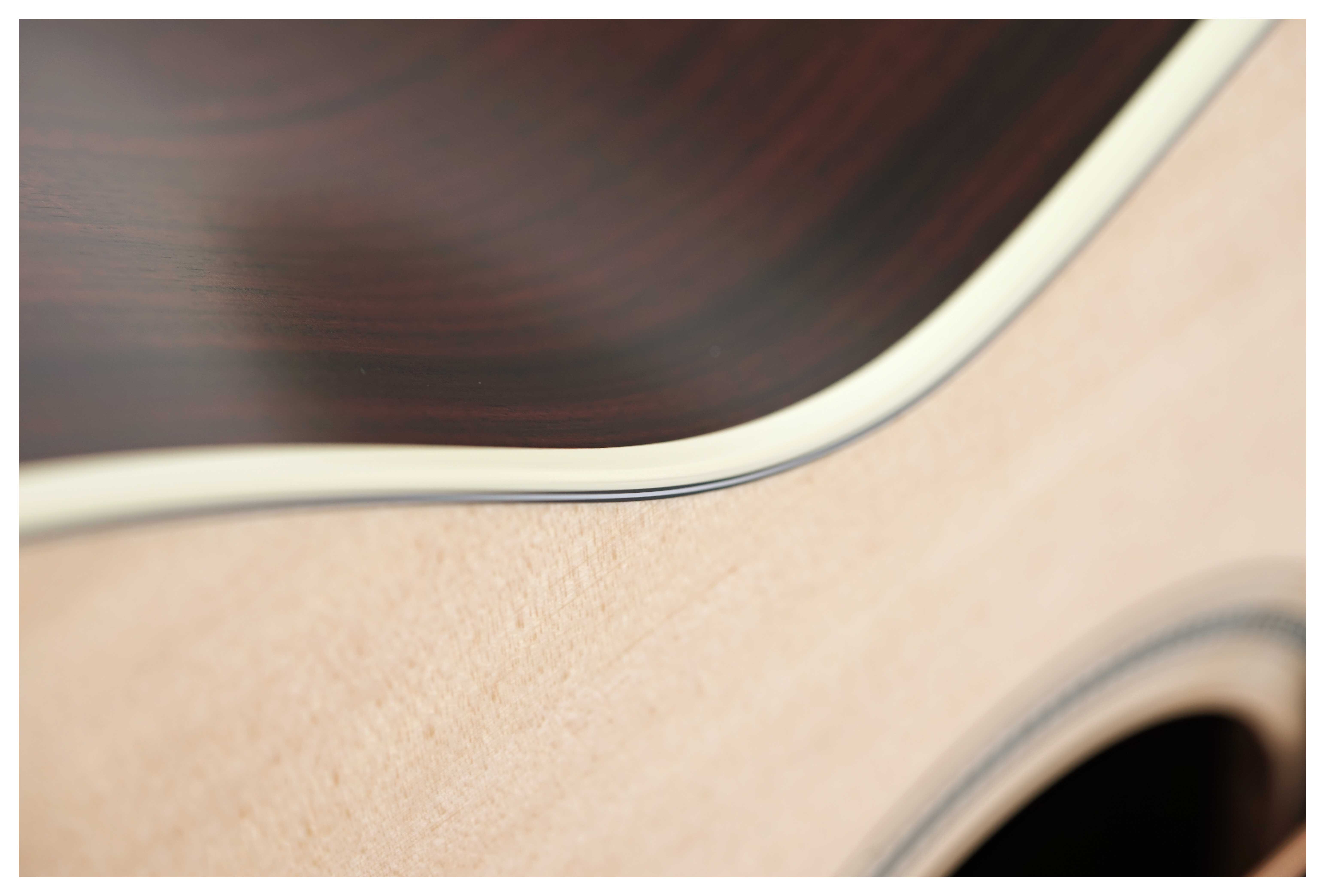 GUITARGUITAR Martin BC16E-01