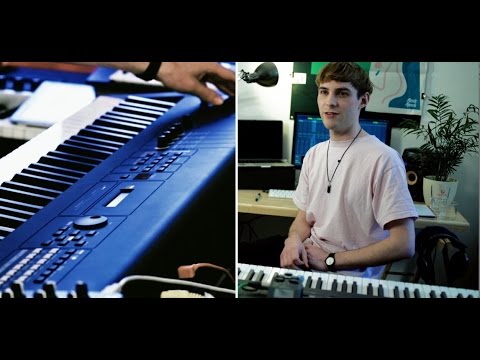 GUITARGUITAR Yamaha MX88 Synthesiser