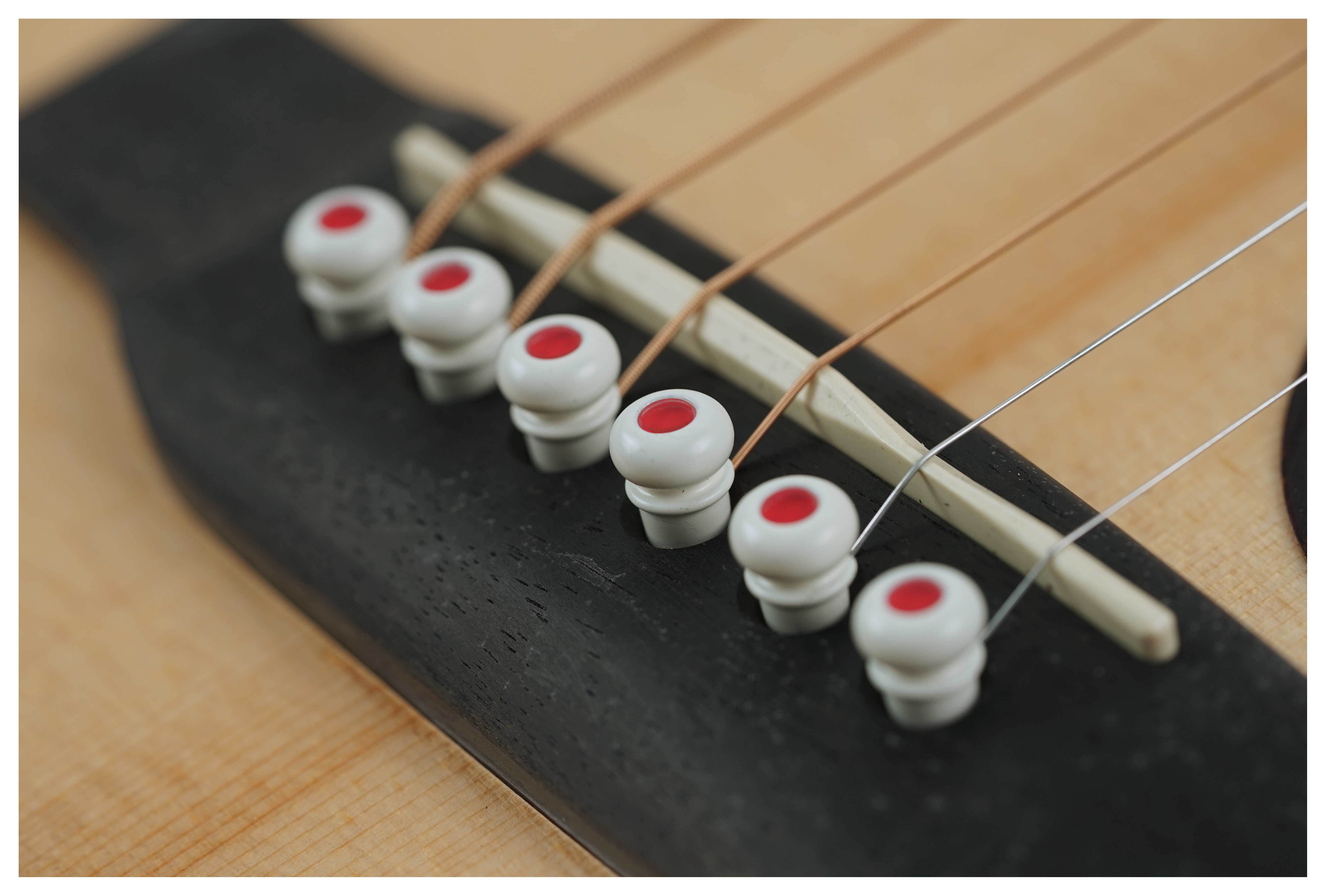 GUITARGUITAR Martin OM28E Modern Deluxe