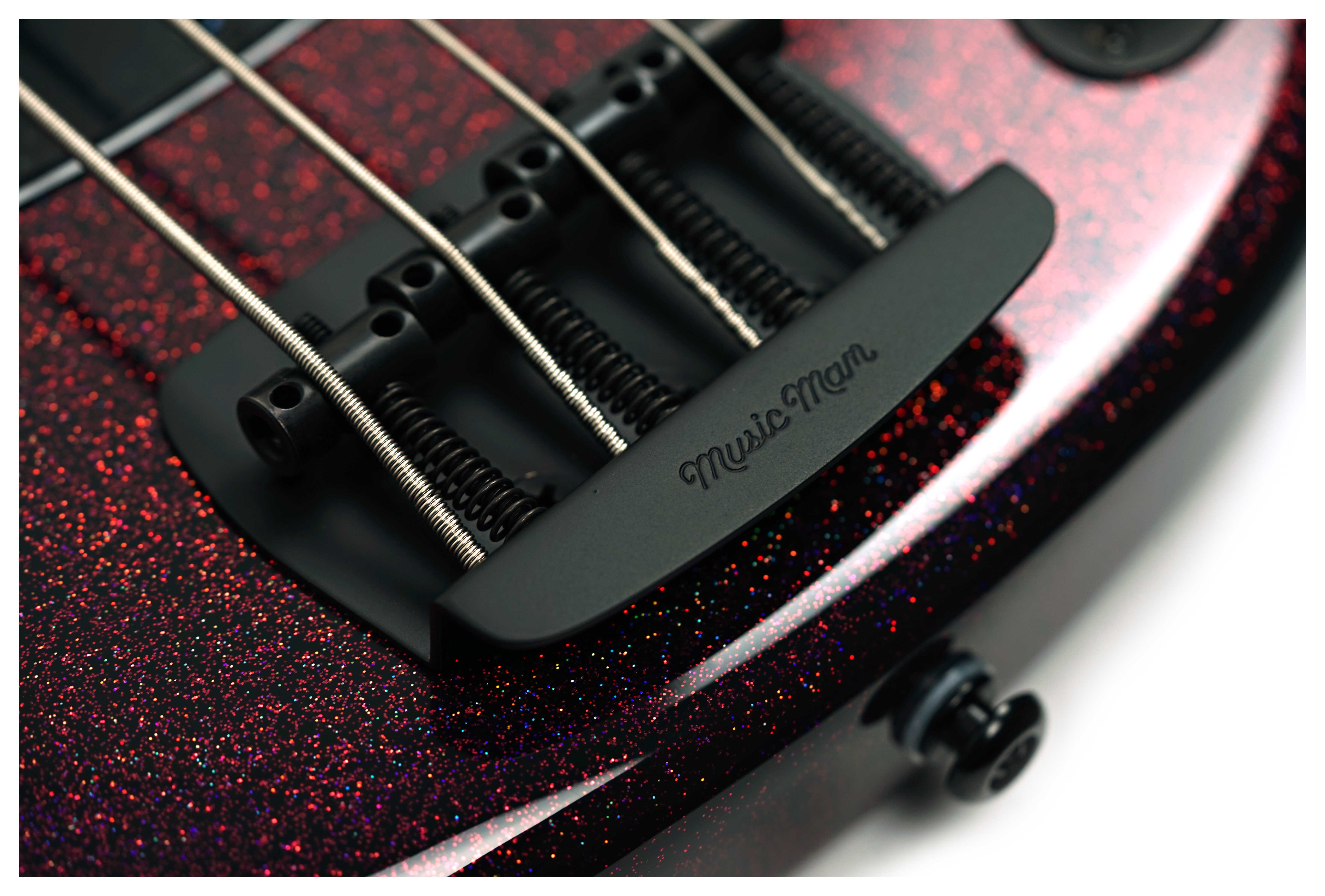GUITARGUITAR Music Man DarkRay 4 Dark Rainbow #S12835