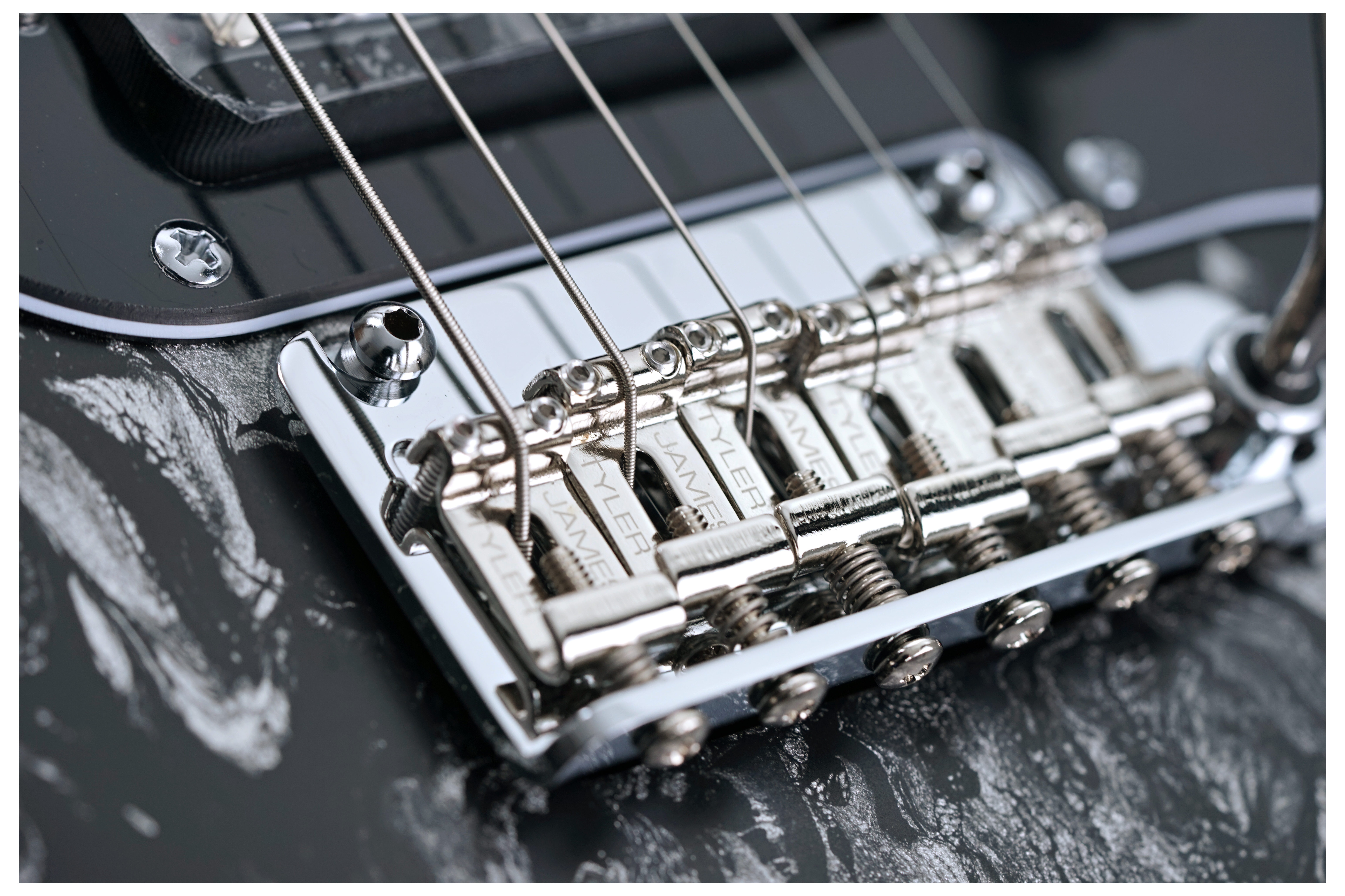 GUITARGUITAR Tyler Studio Elite HD Black Shmear