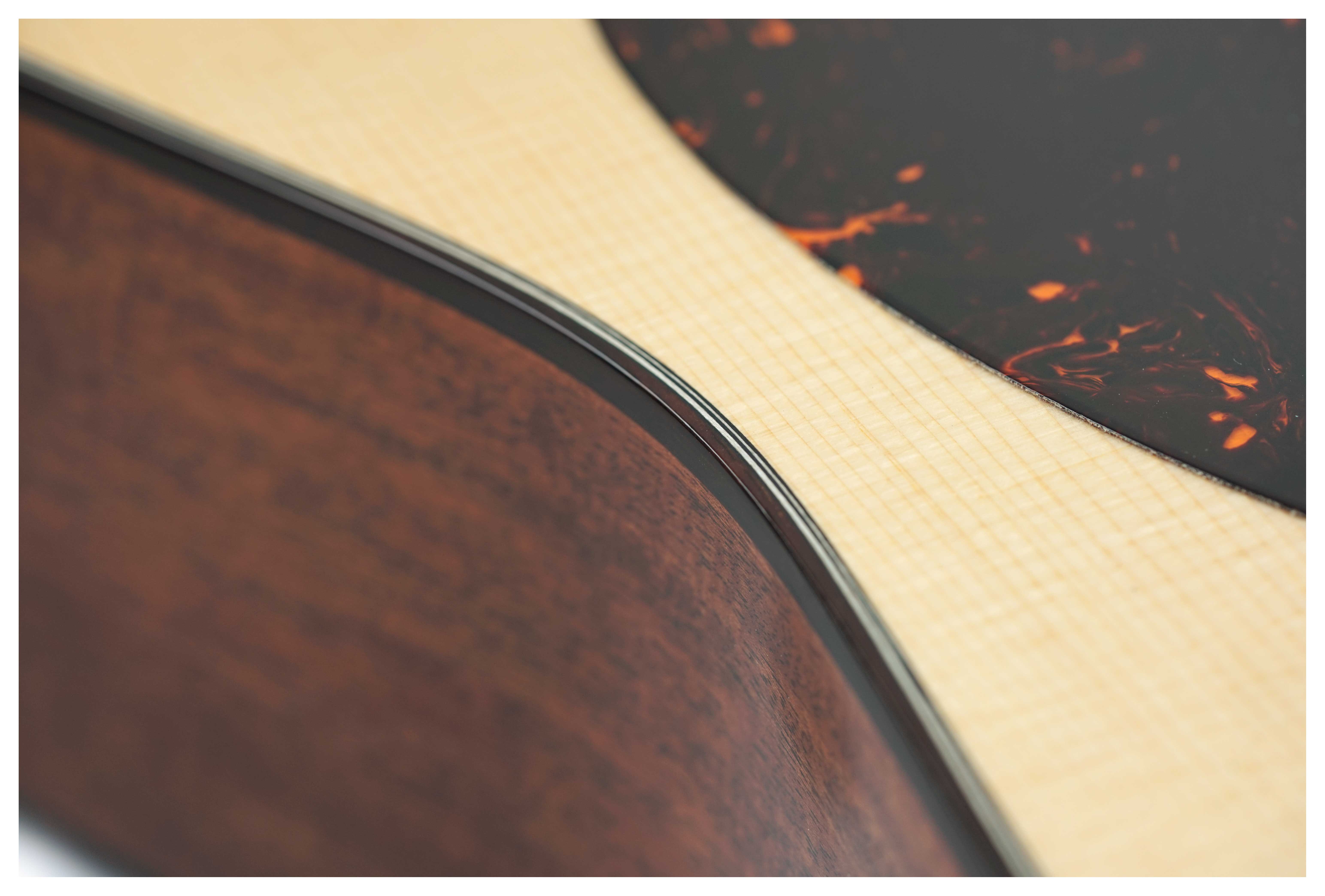 GUITARGUITAR Martin D-18 Modern Deluxe