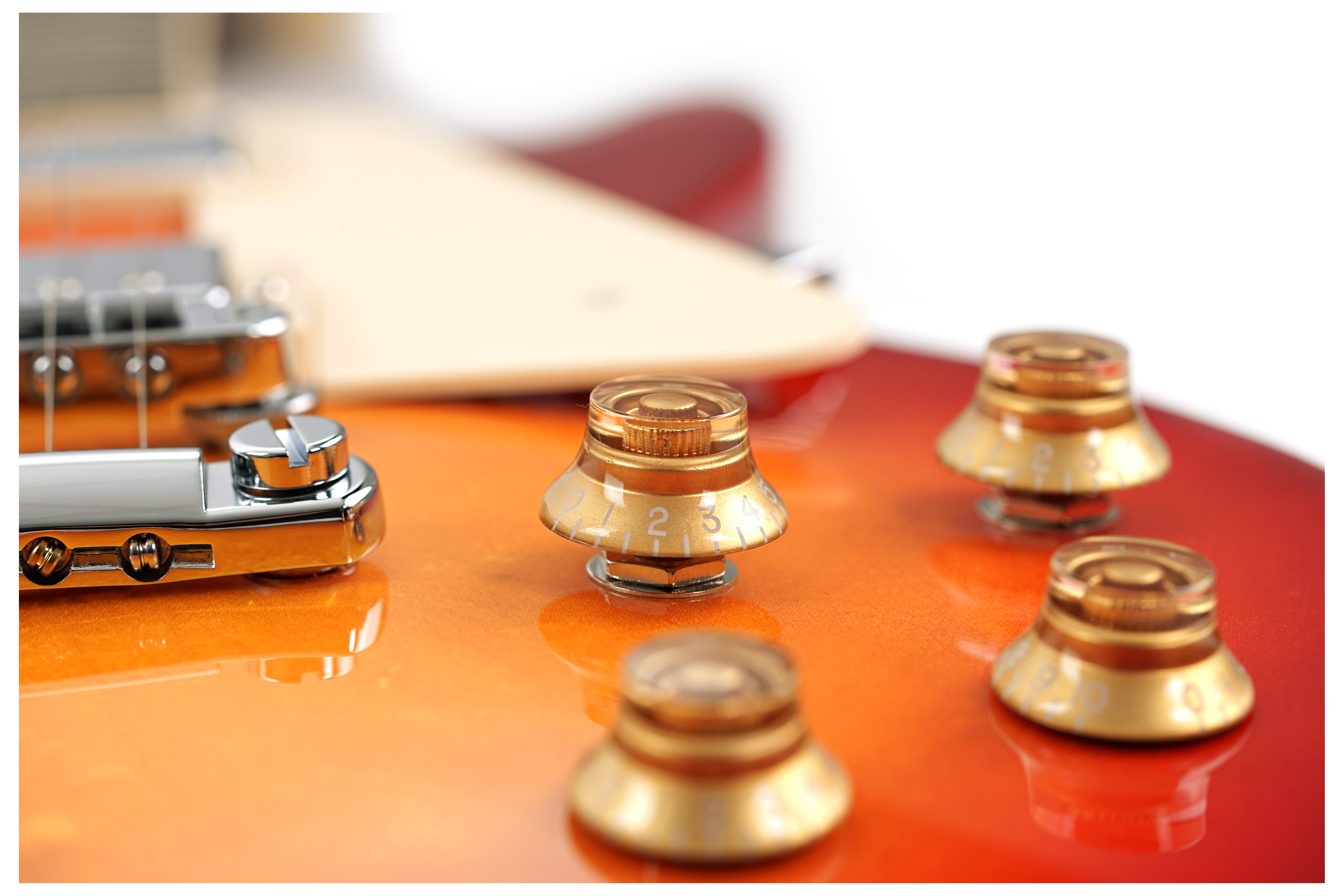 GUITARGUITAR Gibson Les Paul Studio Cherry Sunburst