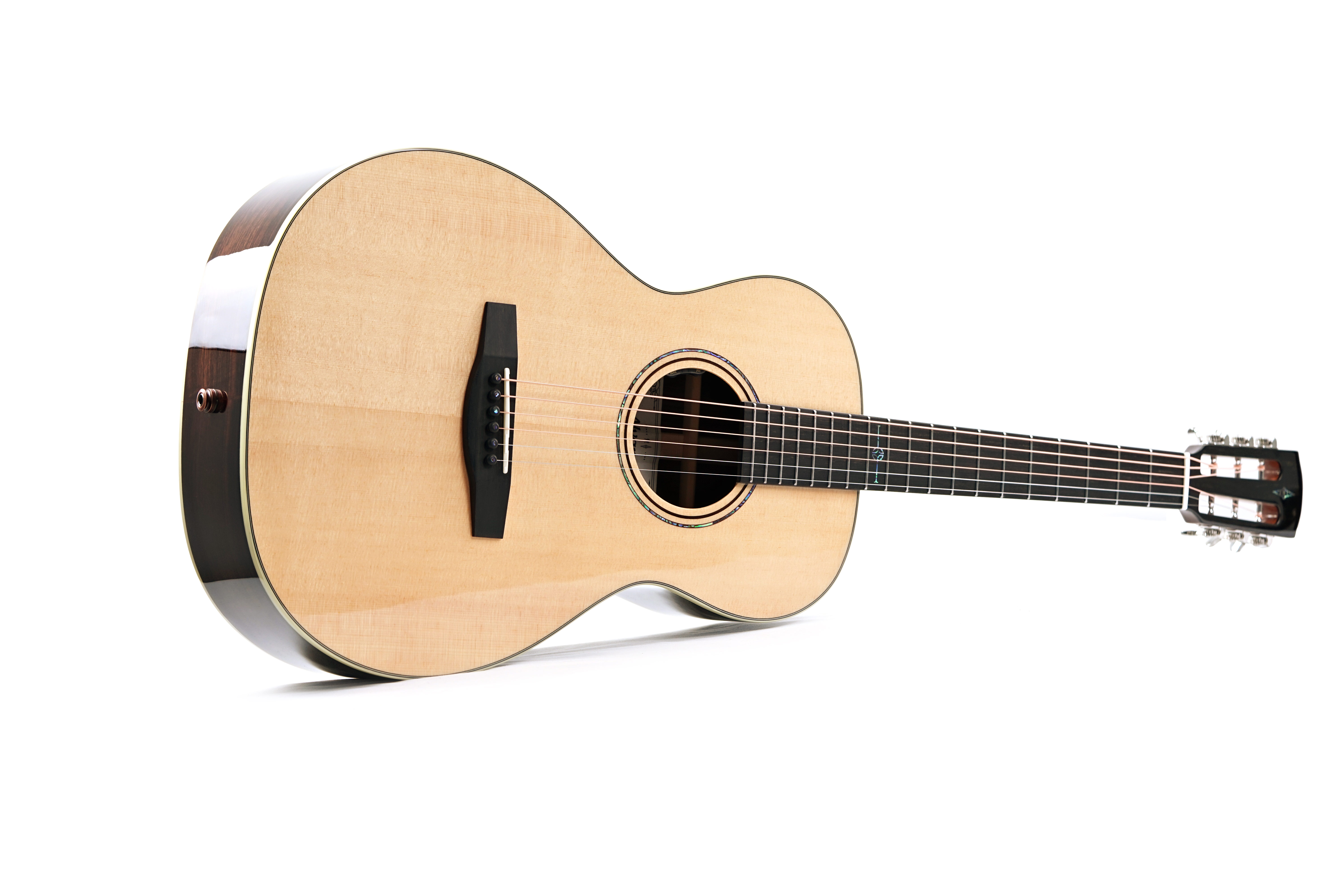 GUITARGUITAR Alvarez Laureate LP70e