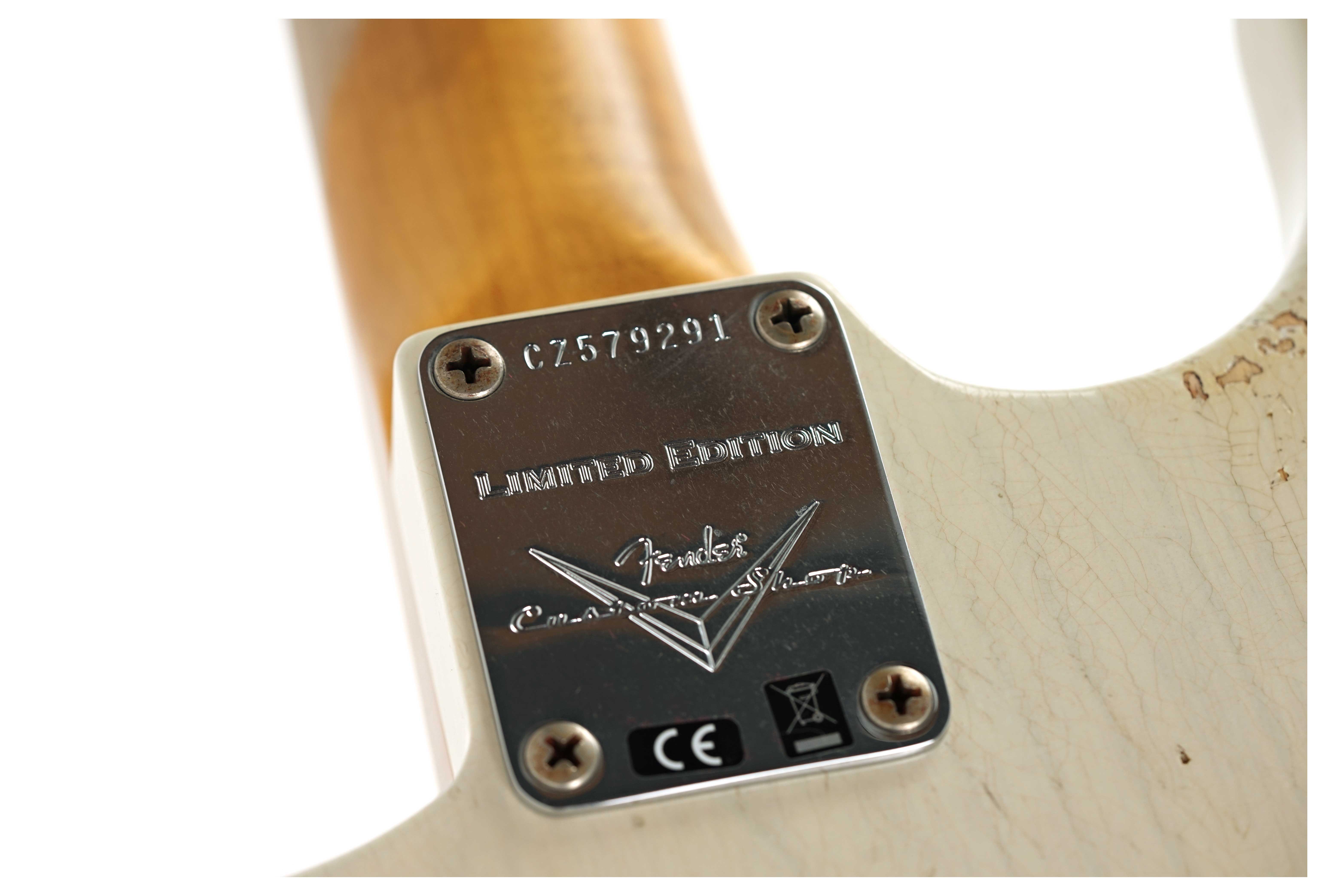 GUITARGUITAR Fender Custom Shop Limited Edition Red Hot Hardtail Stratocaster Heavy Relic Aged White Blonde #CZ579291