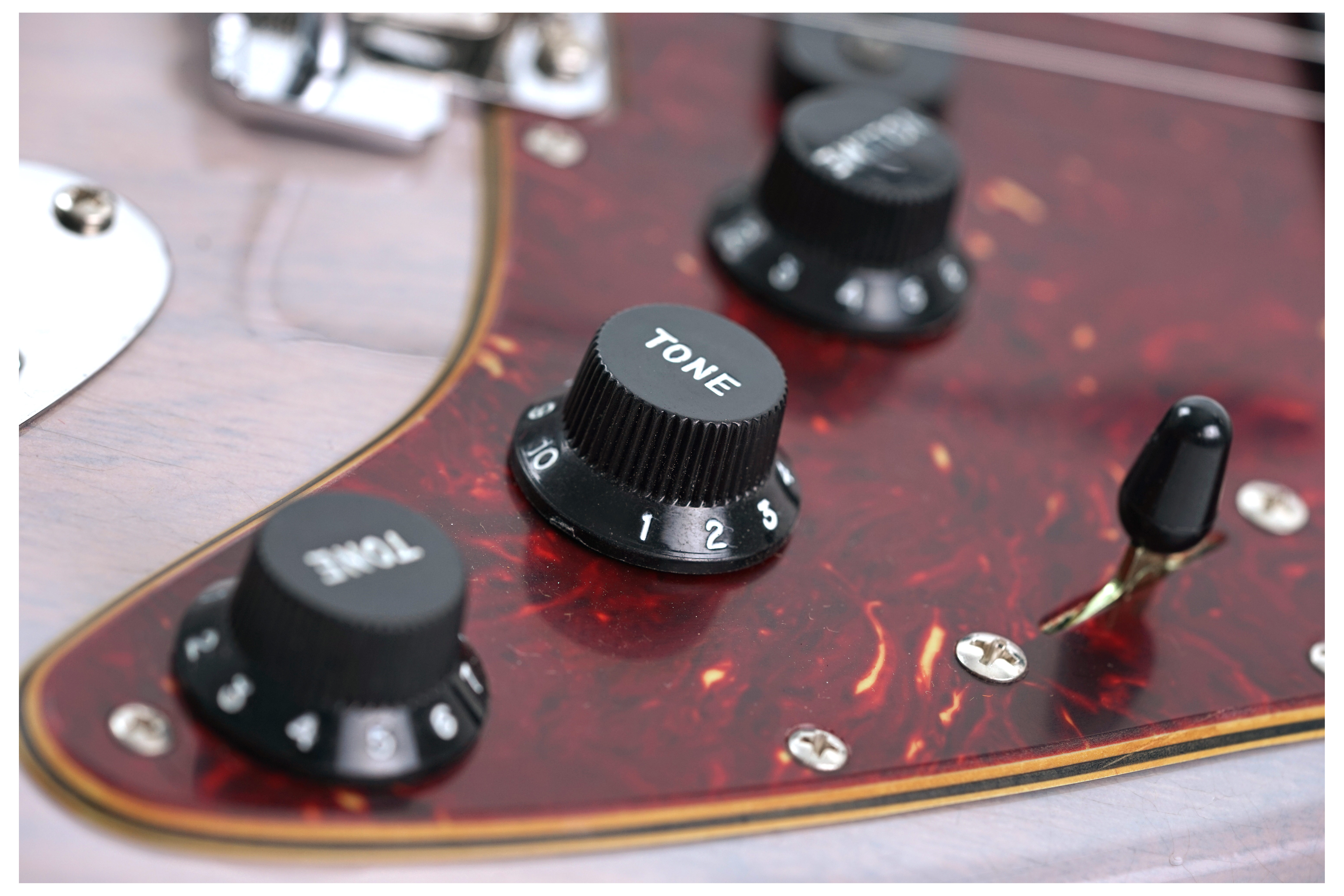 GUITARGUITAR Fender Custom Shop Limited Edition Roasted Stratocaster Journeyman Relic with Closet Classic Hardware Dirty White Blonde #XN18768