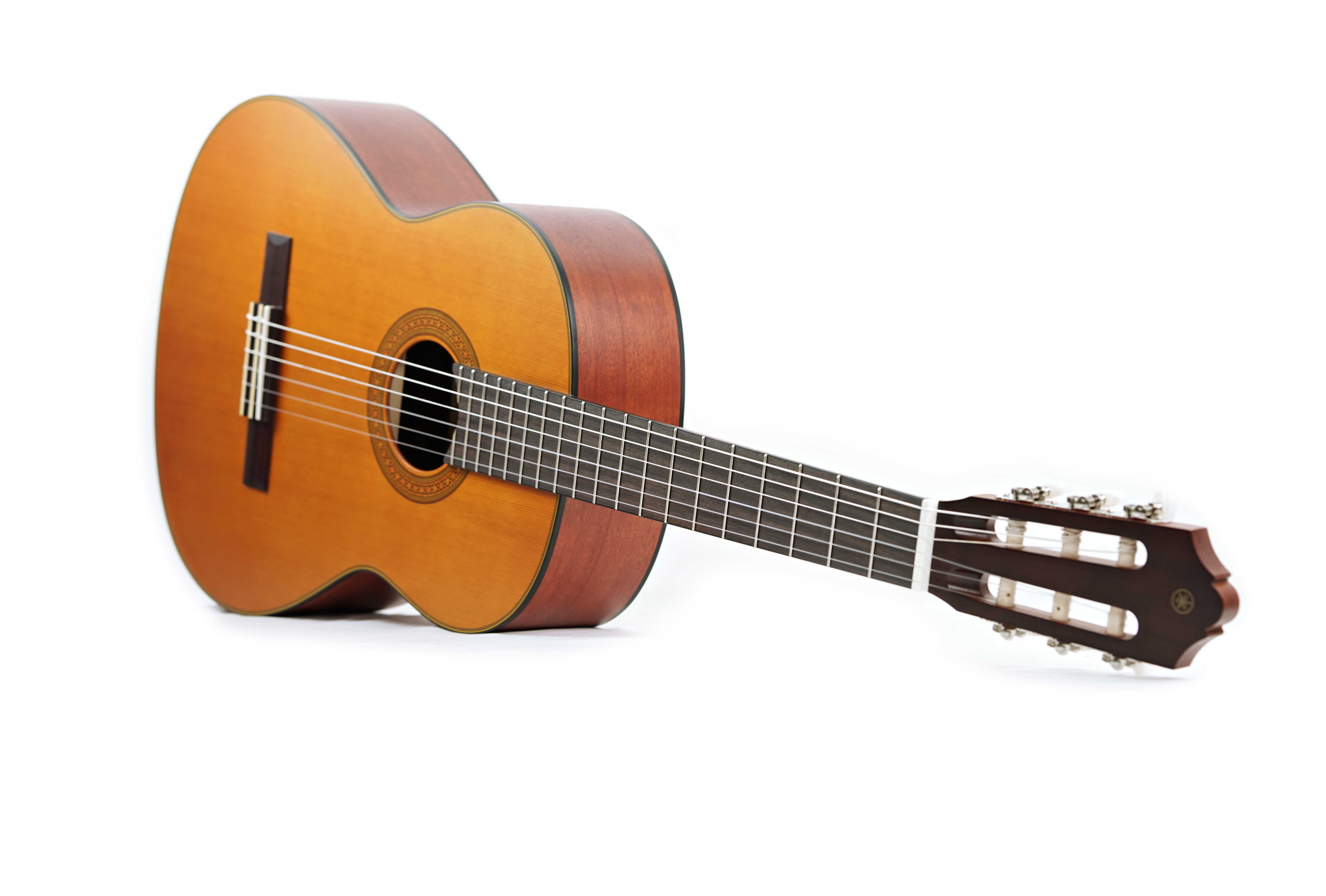 GUITARGUITAR Yamaha CG122MC Classical Cedar