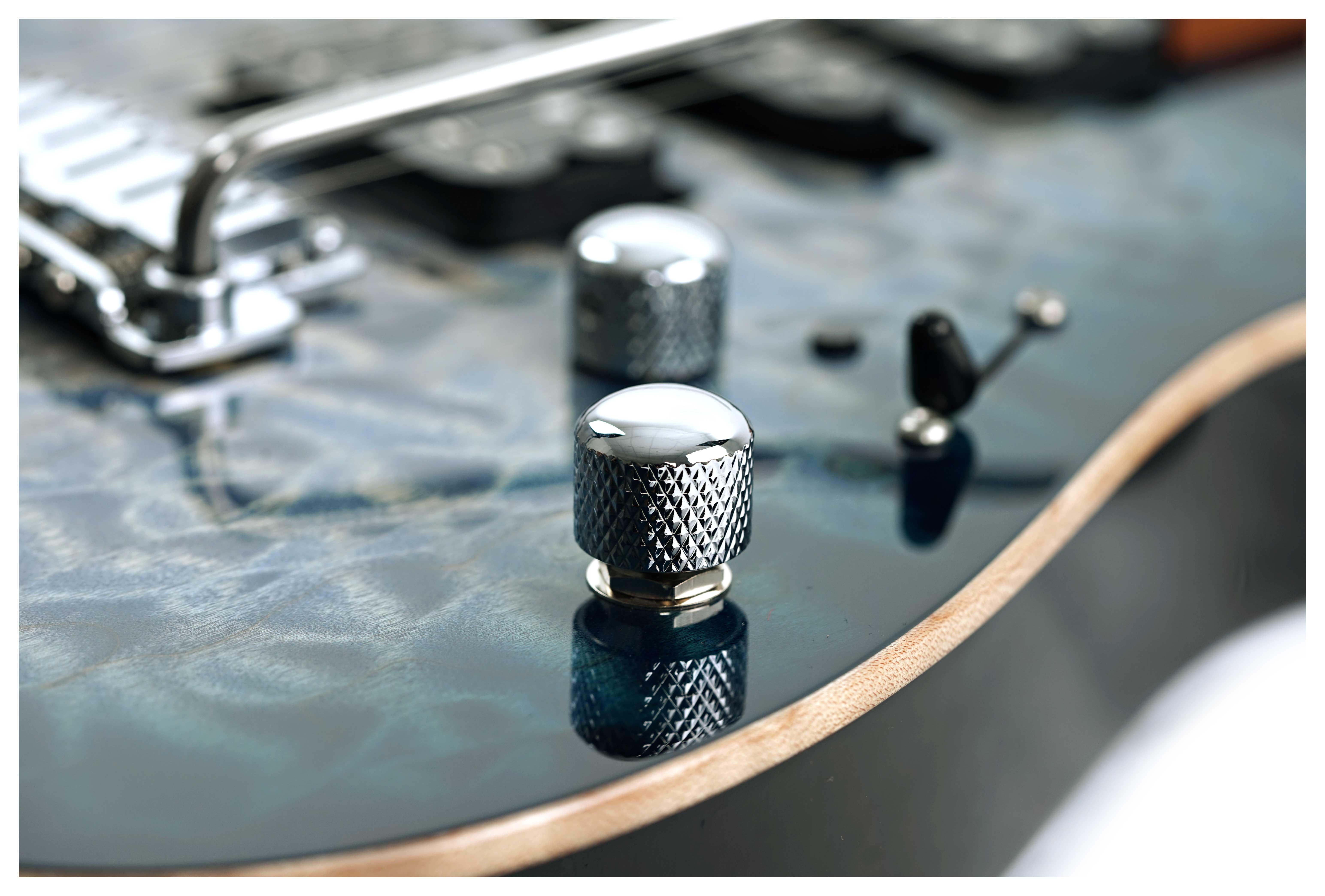 GUITARGUITAR Suhr Custom Modern Quilt Faded Trans Whale Blue Burst 73778