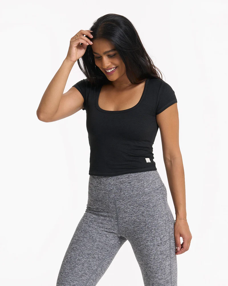 Vuori Short Sleeve Halo Crop
